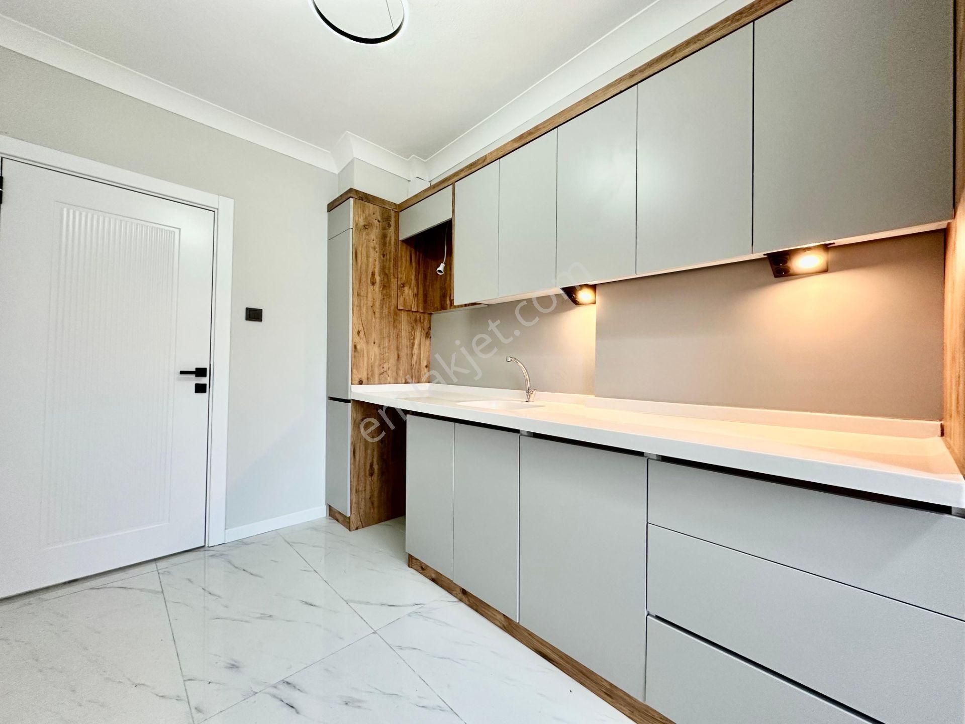 ꧁ay Emlak'tan꧂akçay'da Ön Cephe Arakat Çift Banyolu Ayrı Mutfak Satılık 2+1 Doğa Manzaralı Daire - Görsel 5