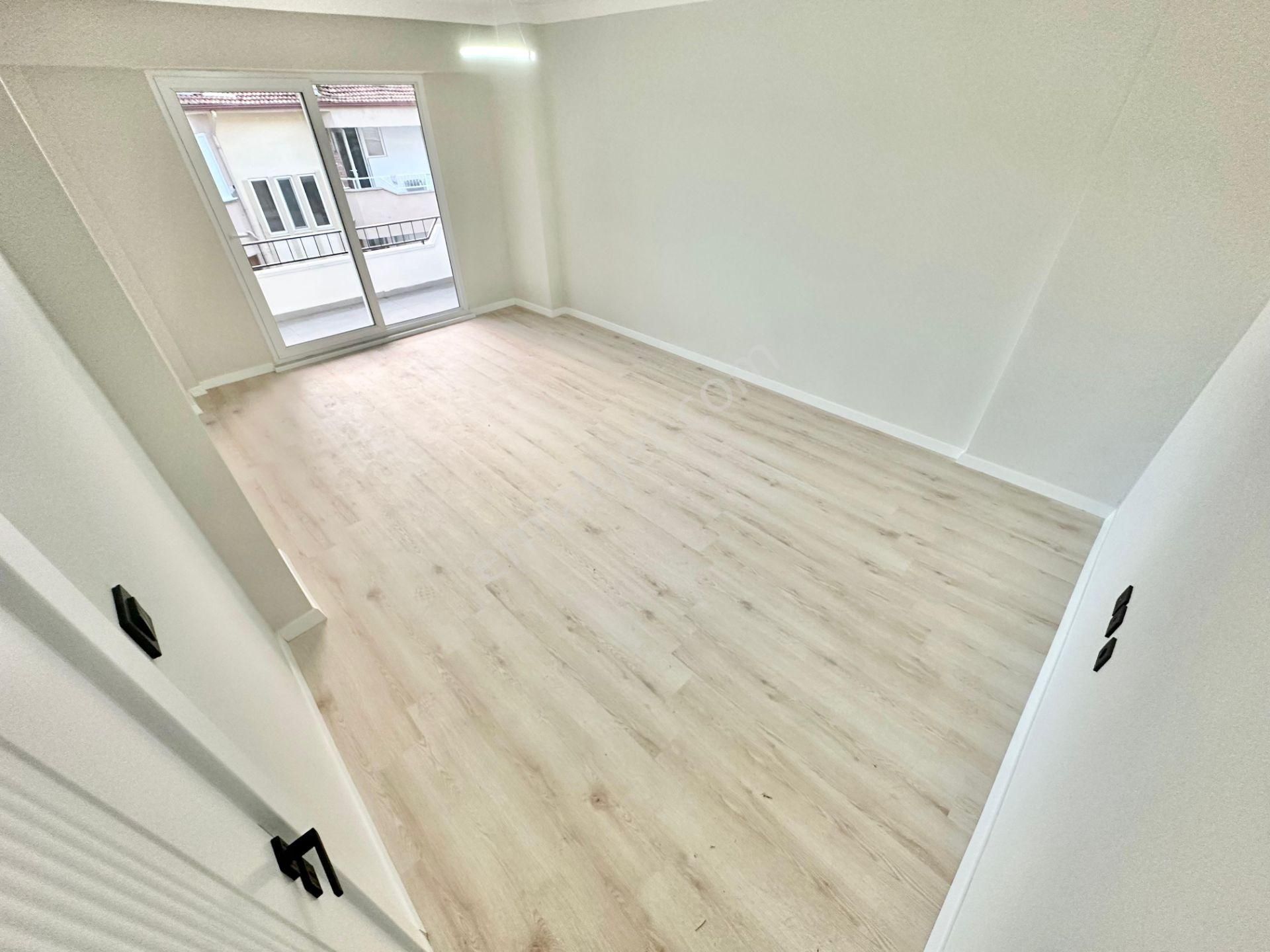 ꧁ay Emlak'tan꧂akçay'da Ön Cephe Arakat Çift Banyolu Ayrı Mutfak Satılık 2+1 Doğa Manzaralı Daire - Görsel 6