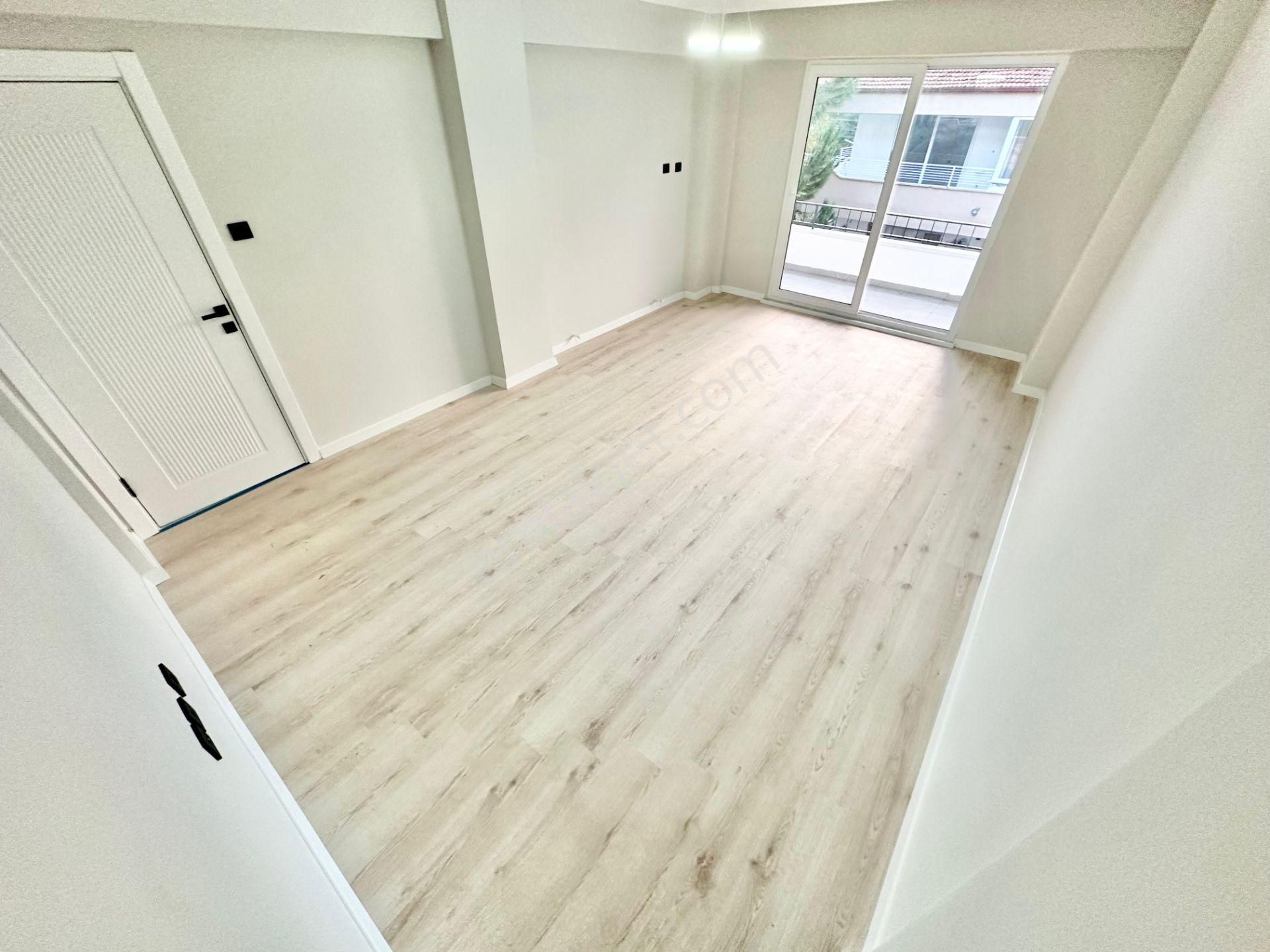 ꧁ay Emlak'tan꧂akçay'da Ön Cephe Arakat Çift Banyolu Ayrı Mutfak Satılık 2+1 Doğa Manzaralı Daire - Görsel 8