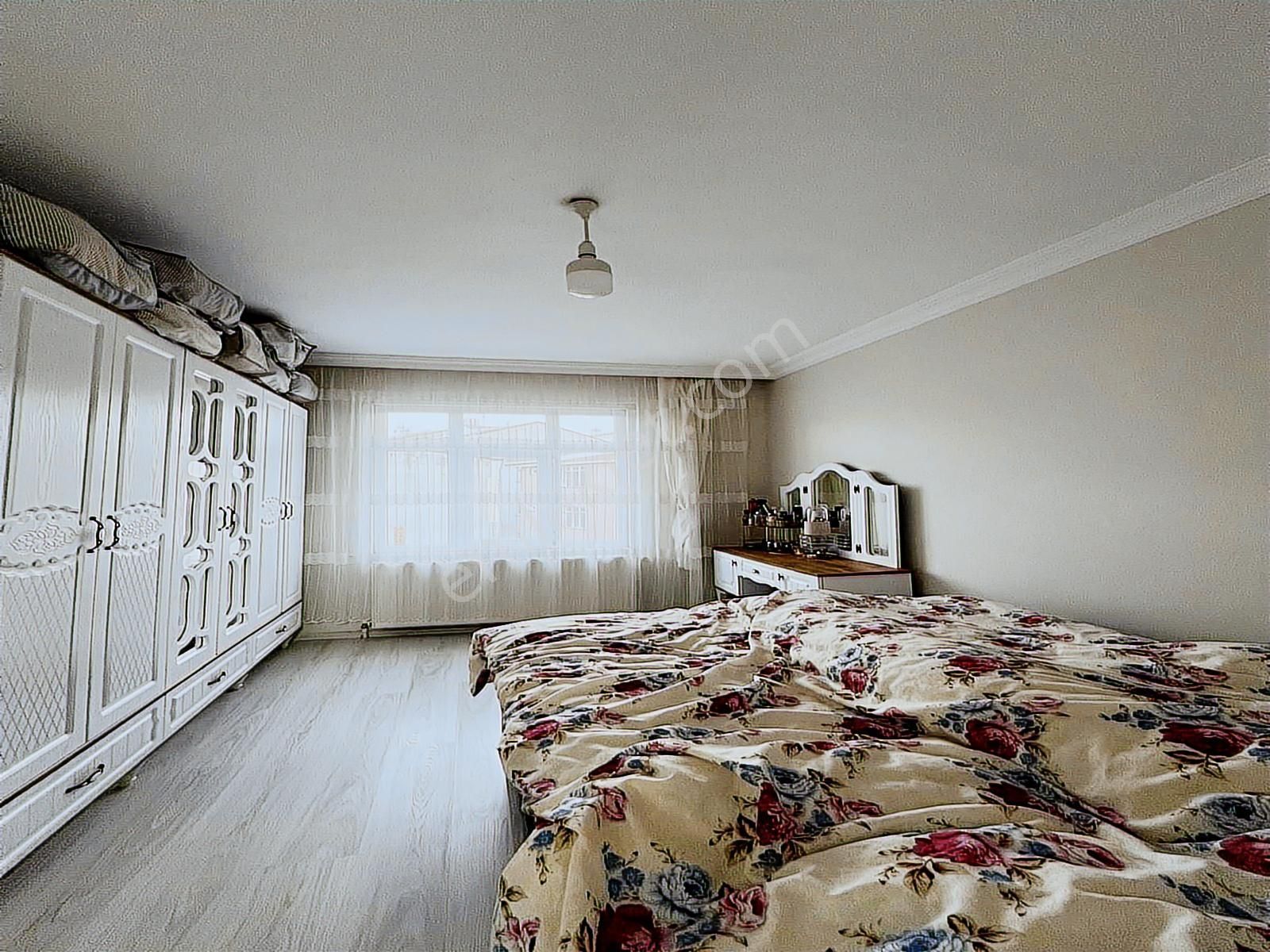 Boss Yapıdan Merkezi Konumda Balkonlu Masrafsız 2+1 Arakat Daire - Görsel 25