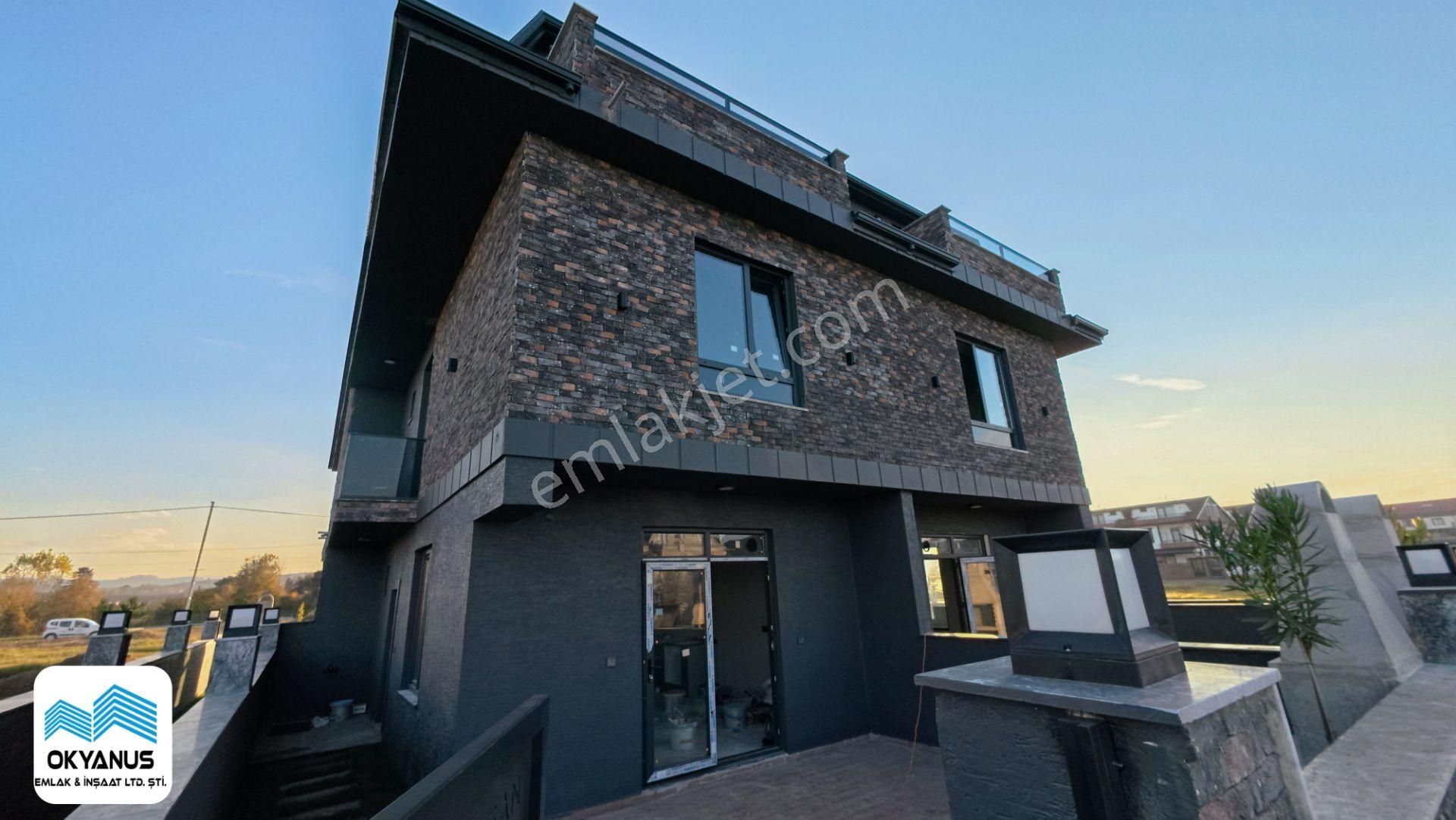 Sakarya Kocaali'de Geniş Bahçeli 4+1 Modern Villa - Görsel 2