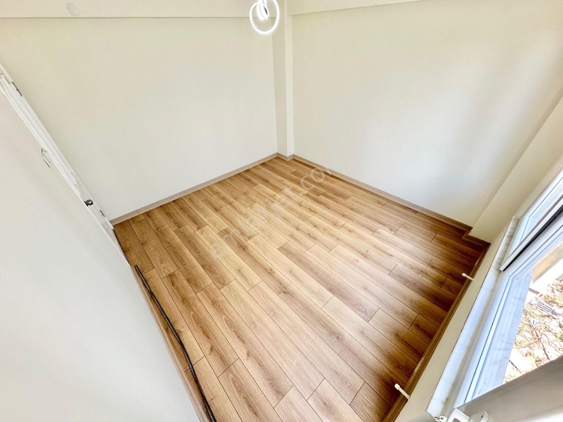 ꧁akçay Ay Emlaktan꧂yenimahallede Denize Sadece 50 M Ön Cephe Arakat İçi Komple Yenilenmiş 3+1 Daire - Görsel 26