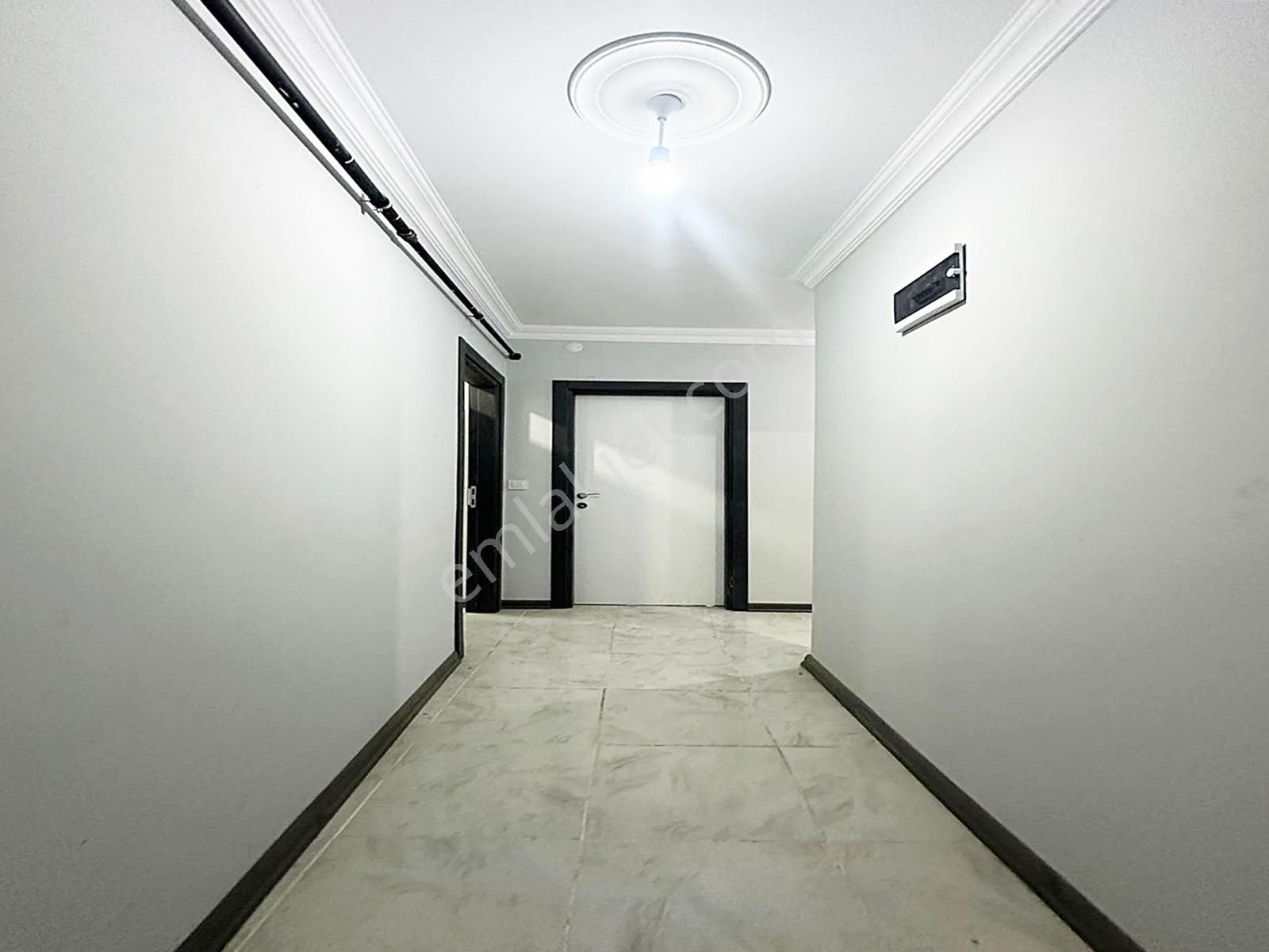 Merkezi Konumda Kapalı Otoparklı İskanlı ''sıfır'' 2+1 Daire - Görsel 2