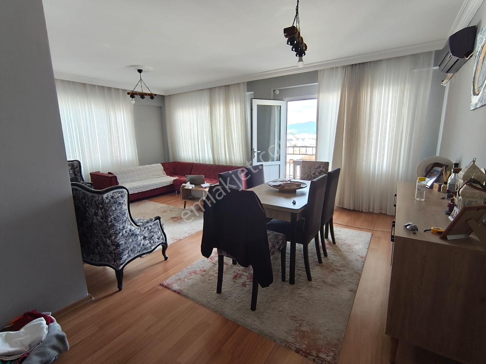 Üzümcü Okulu Yakını 3+1 120 M2 Ful Dekorlu Aydınlık - Görsel 14