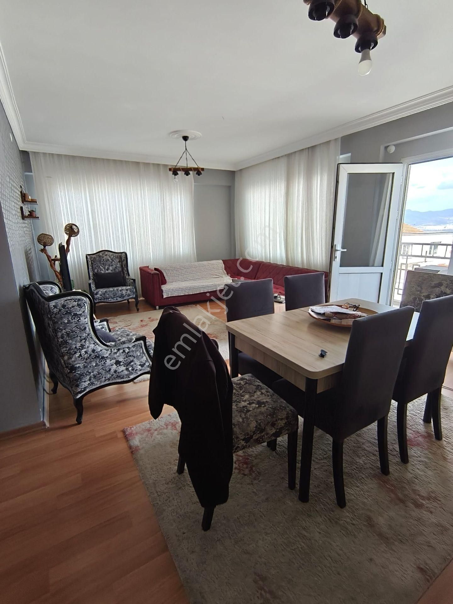 Üzümcü Okulu Yakını 3+1 120 M2 Ful Dekorlu Aydınlık - Görsel 30