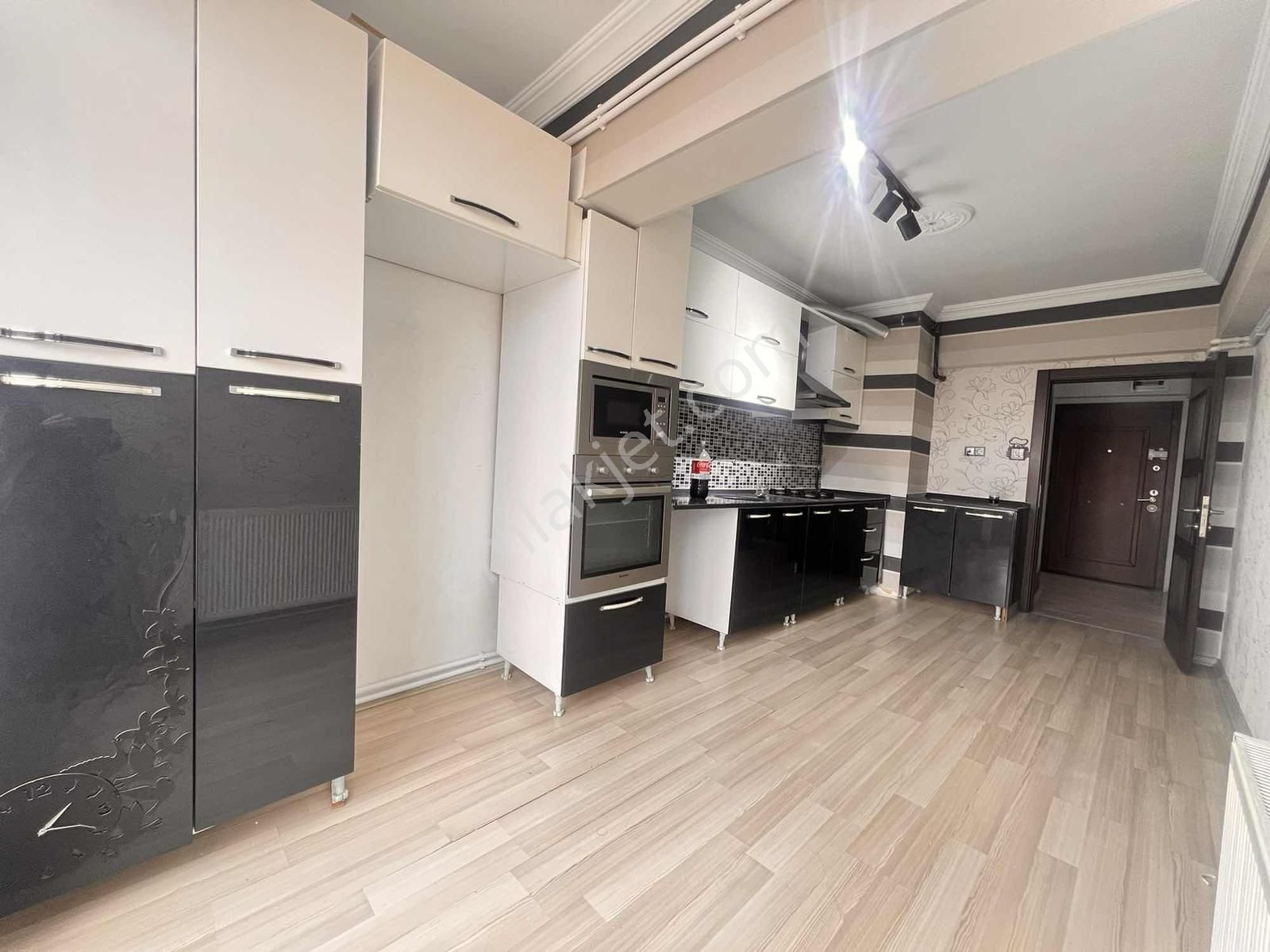 Dutluk Metro Yakını 5+1 Güney Cephe Teraslı Ankara Manzaralı - Görsel 21