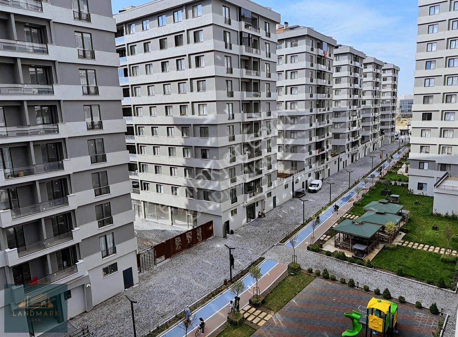 Yetkili Ofis Landmark'tan Anatolia City'de Satılık 2+1 Peyzaj