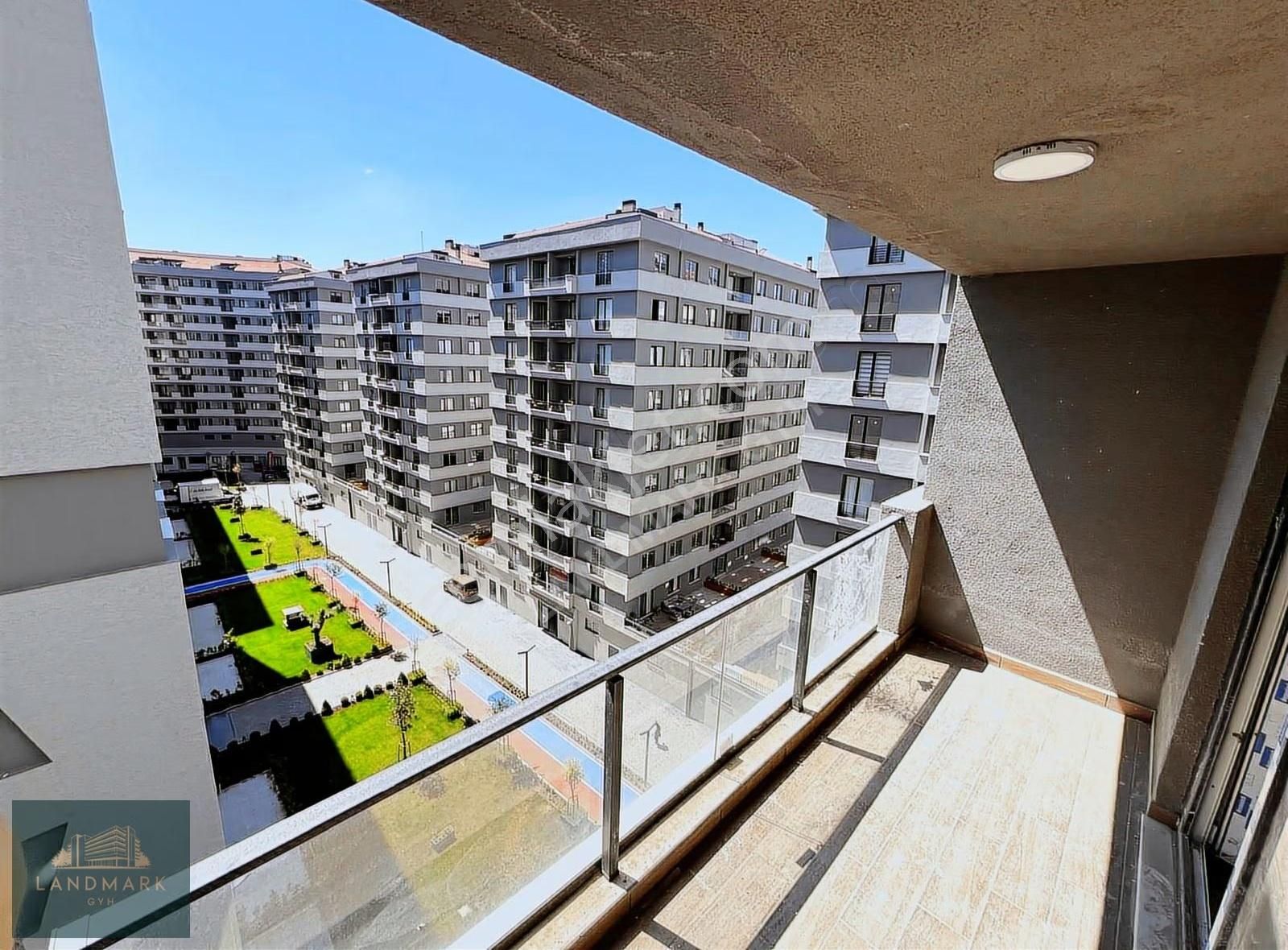 Yetkili Ofis Landmark'tan Anatolıa Cıty'de Kiralık 2+1