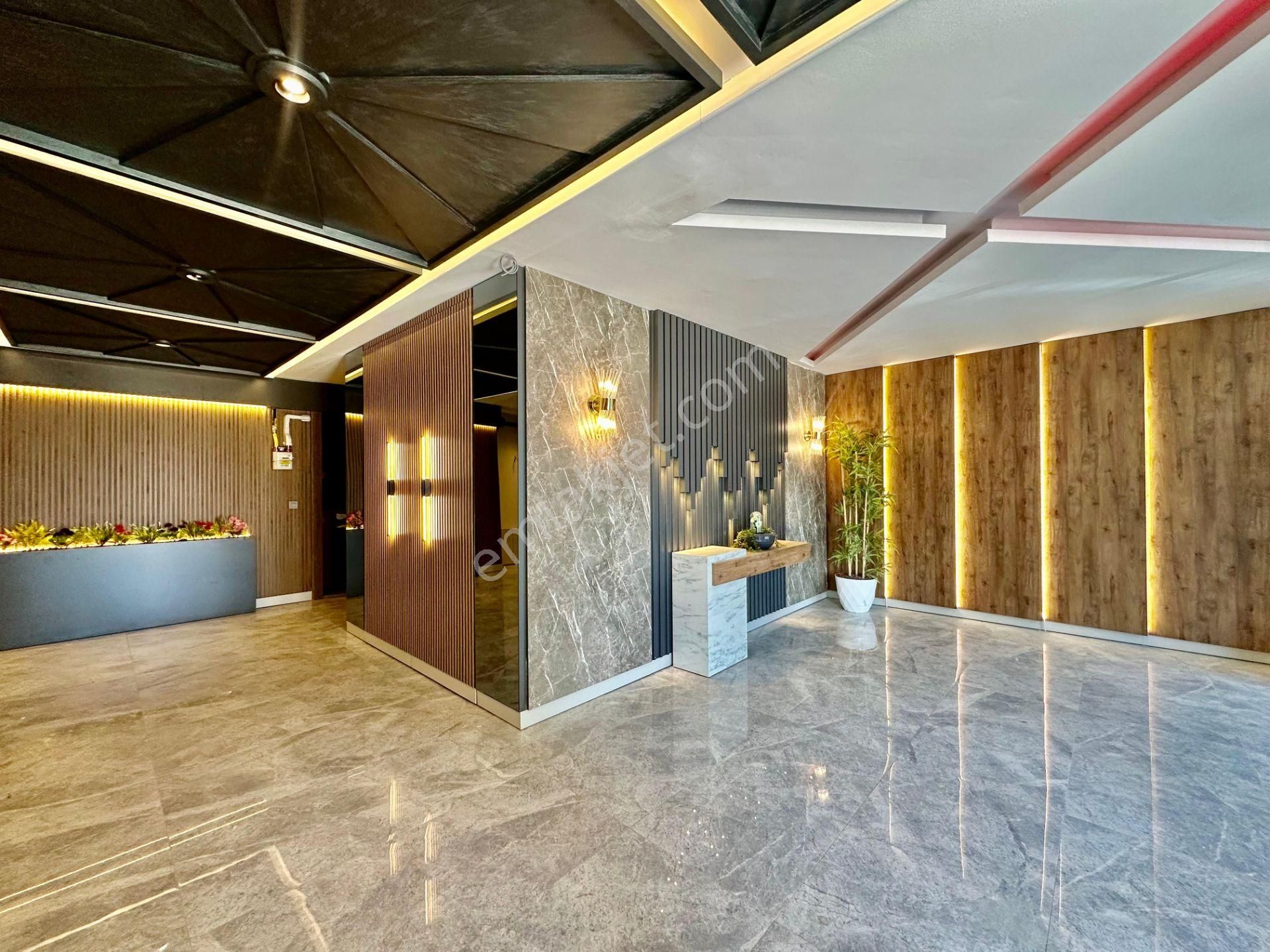 ꧁ay Emlak'tan꧂akçay'da Müstakil Tadında Ön Cephe Ebeveyn Banyolu Satılık 2+1 Ultra Lüks Daire - Görsel 5