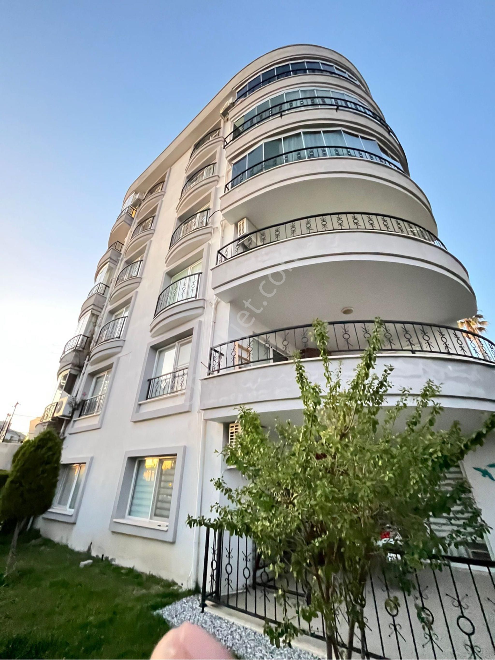 Kuşadası Nda Deniz Manzaralı 3 Artı 1 Satılık Daire - Görsel 8