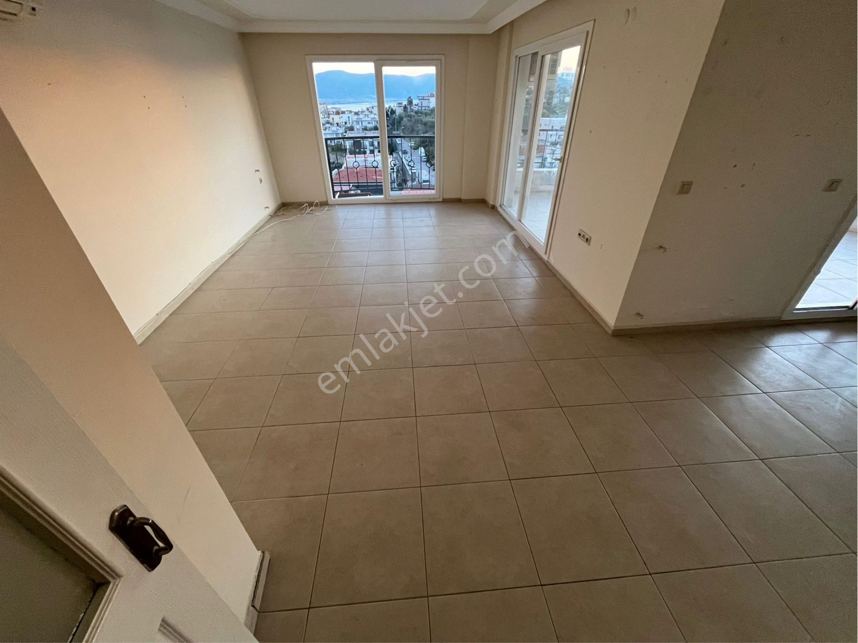 Kuşadası Nda Deniz Manzaralı 3 Artı 1 Satılık Daire - Görsel 14