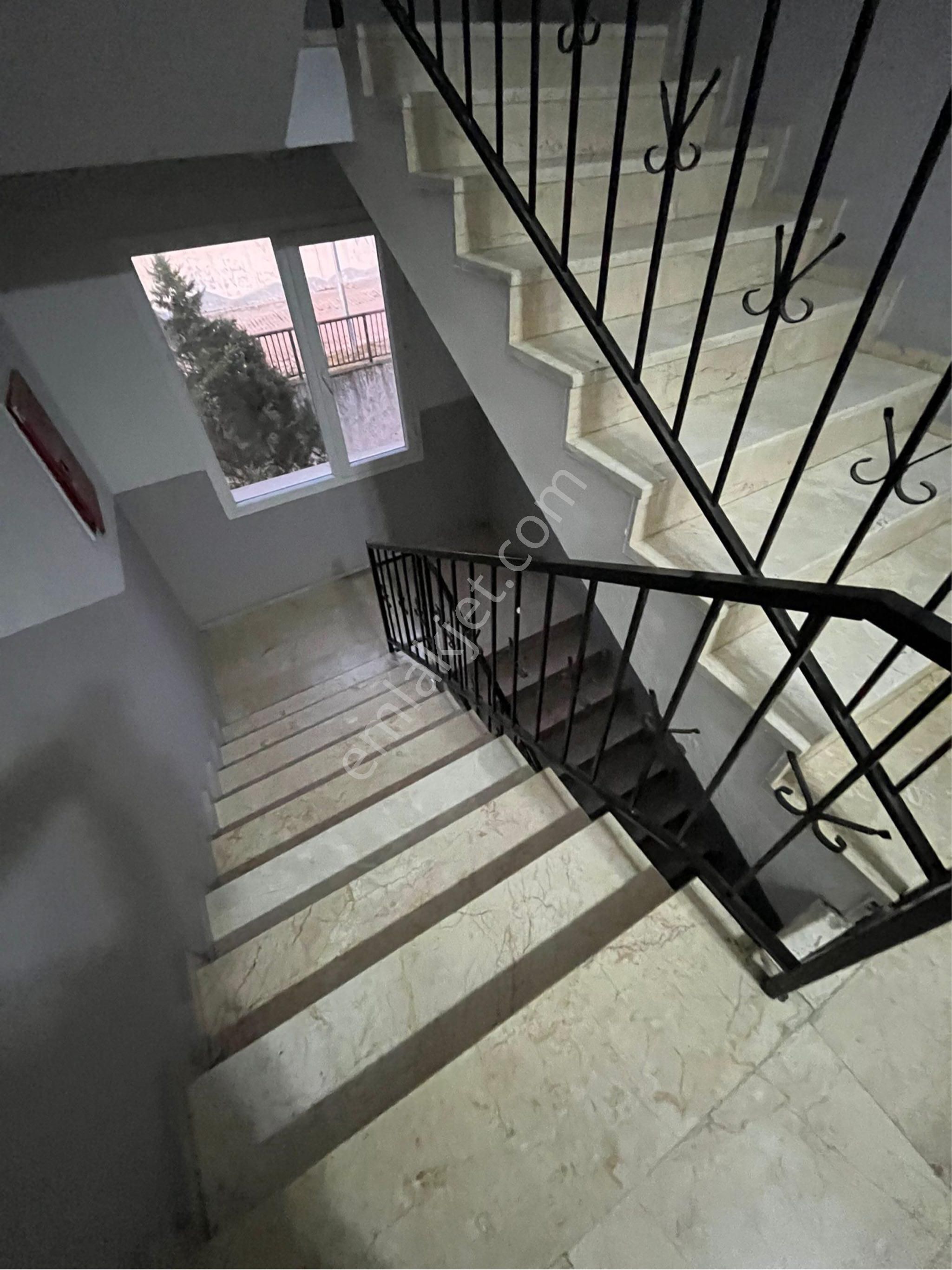 Kuşadası Nda Deniz Manzaralı 3 Artı 1 Satılık Daire - Görsel 3