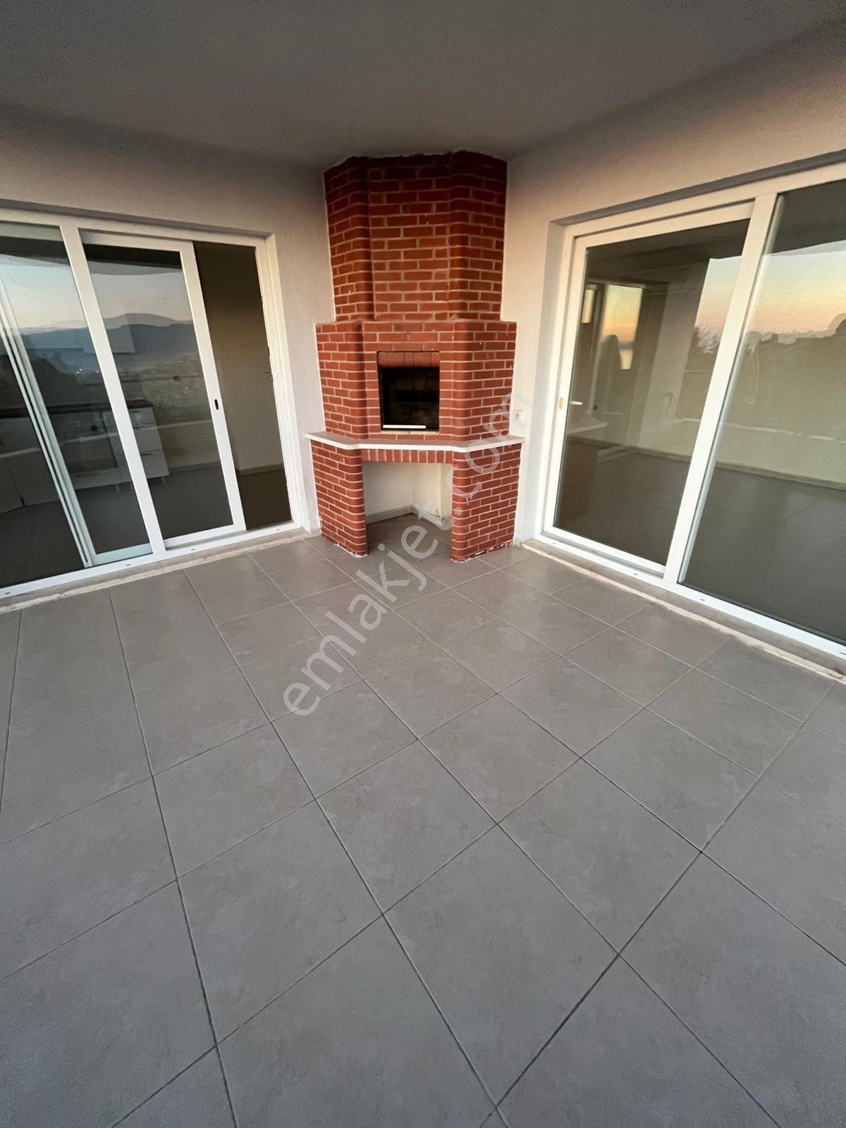 Kuşadası Nda Deniz Manzaralı 3 Artı 1 Satılık Daire - Görsel 5