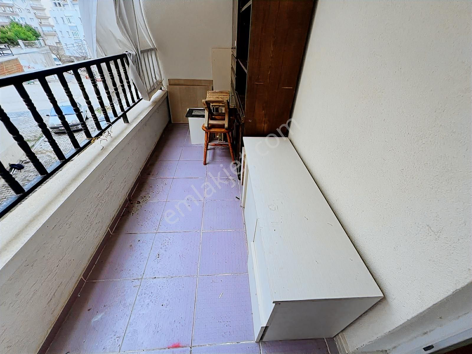 Engin Emlak'tan İlkokul Yakını Masrafsız Kilerli Ara Kat 3+1 - Görsel 3