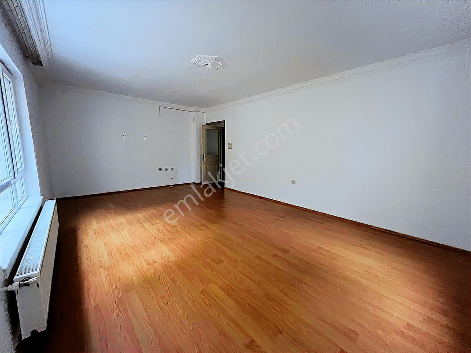 Engin Emlak'tan İlkokul Yakını Masrafsız Kilerli Ara Kat 3+1 - Görsel 23