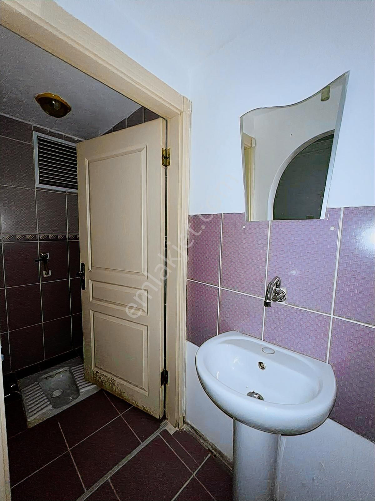 Engin Emlak'tan İlkokul Yakını Masrafsız Kilerli Ara Kat 3+1 - Görsel 19