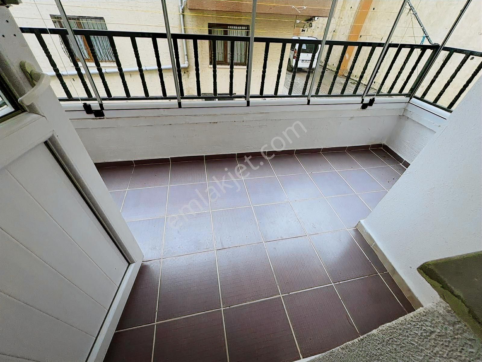 Engin Emlak'tan İlkokul Yakını Masrafsız Kilerli Ara Kat 3+1 - Görsel 28