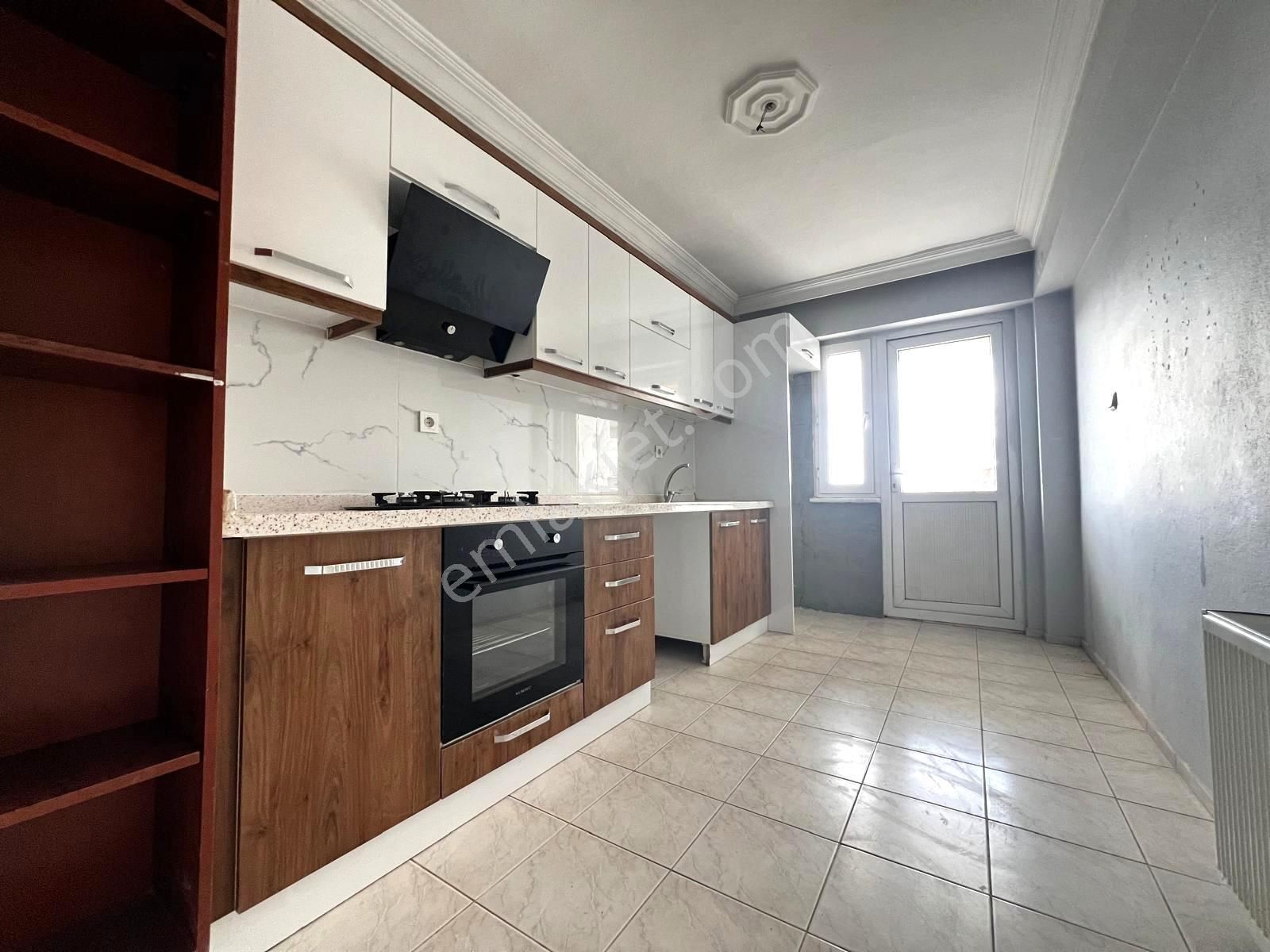 ꧁ay Emlaktan꧂akçay Merkezde Cuma Pazarında Arakat Ön Cephe Satılık 2+1masrasız Daire - Görsel 4