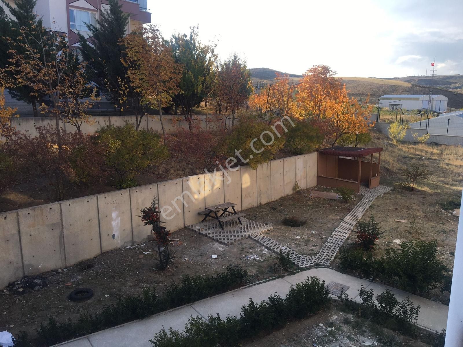 İncek Tulumtaş'da Satılık Ihlamur Vadi Sitesi Kombili 3+1 Daire - Görsel 7
