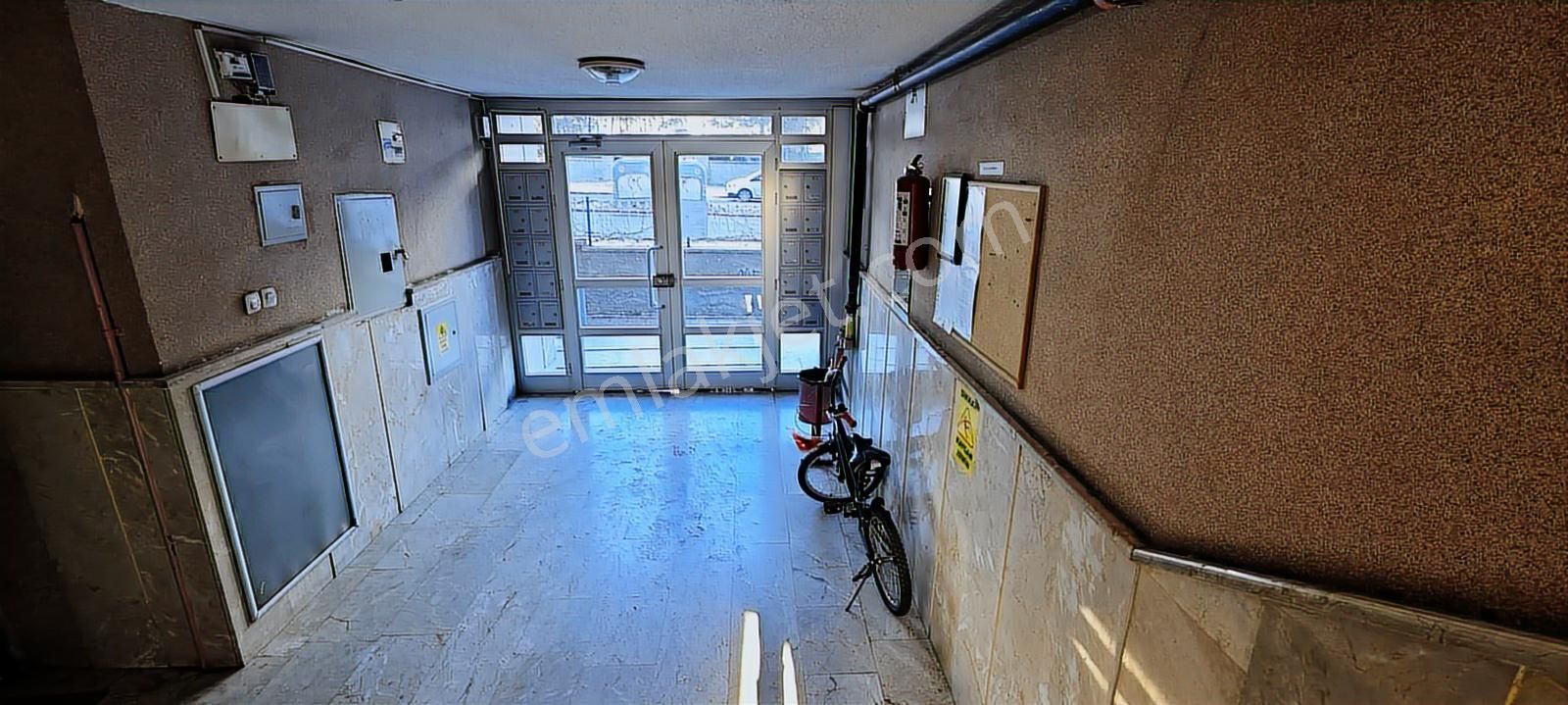 Kartal'dan Kentkoop Mahallesi Batıkent Metroya Yakın 3+1 Bakımlı - Görsel 15