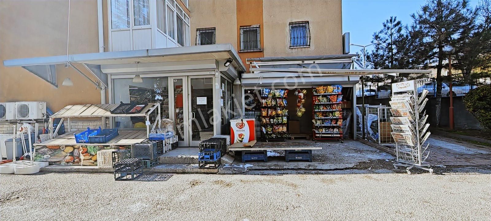 Kartal'dan Kentkoop Mahallesi Batıkent Metroya Yakın 3+1 Bakımlı - Görsel 33