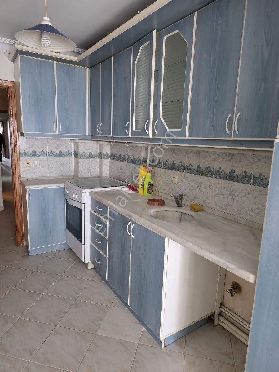 Sakarya Adapazarı Çarşı Merkezde Ebeveyn Banyolu Kiralık Daire - Görsel 14