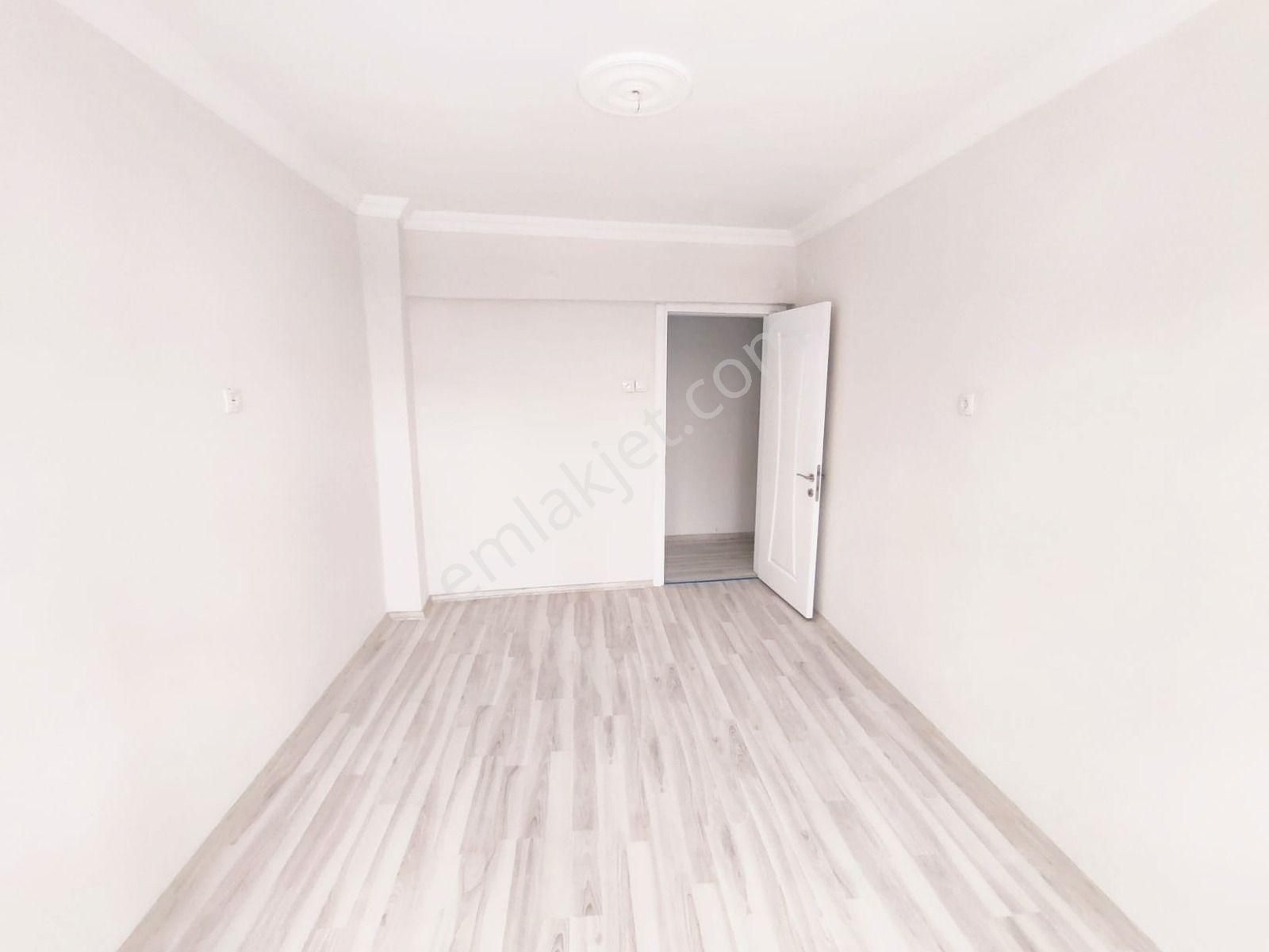 Merkez Cami Yakını 2+1 Doğalgazlı Y.giriş - Görsel 24