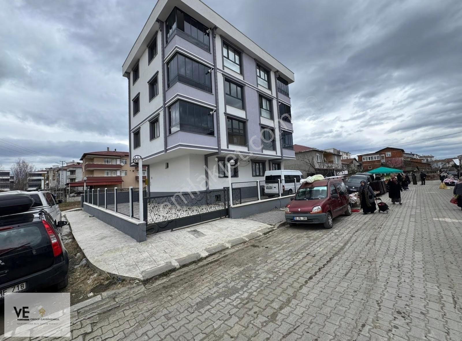 Mehmet Akif İlköğretim Okuk Yani 2+0 Satılık Daire