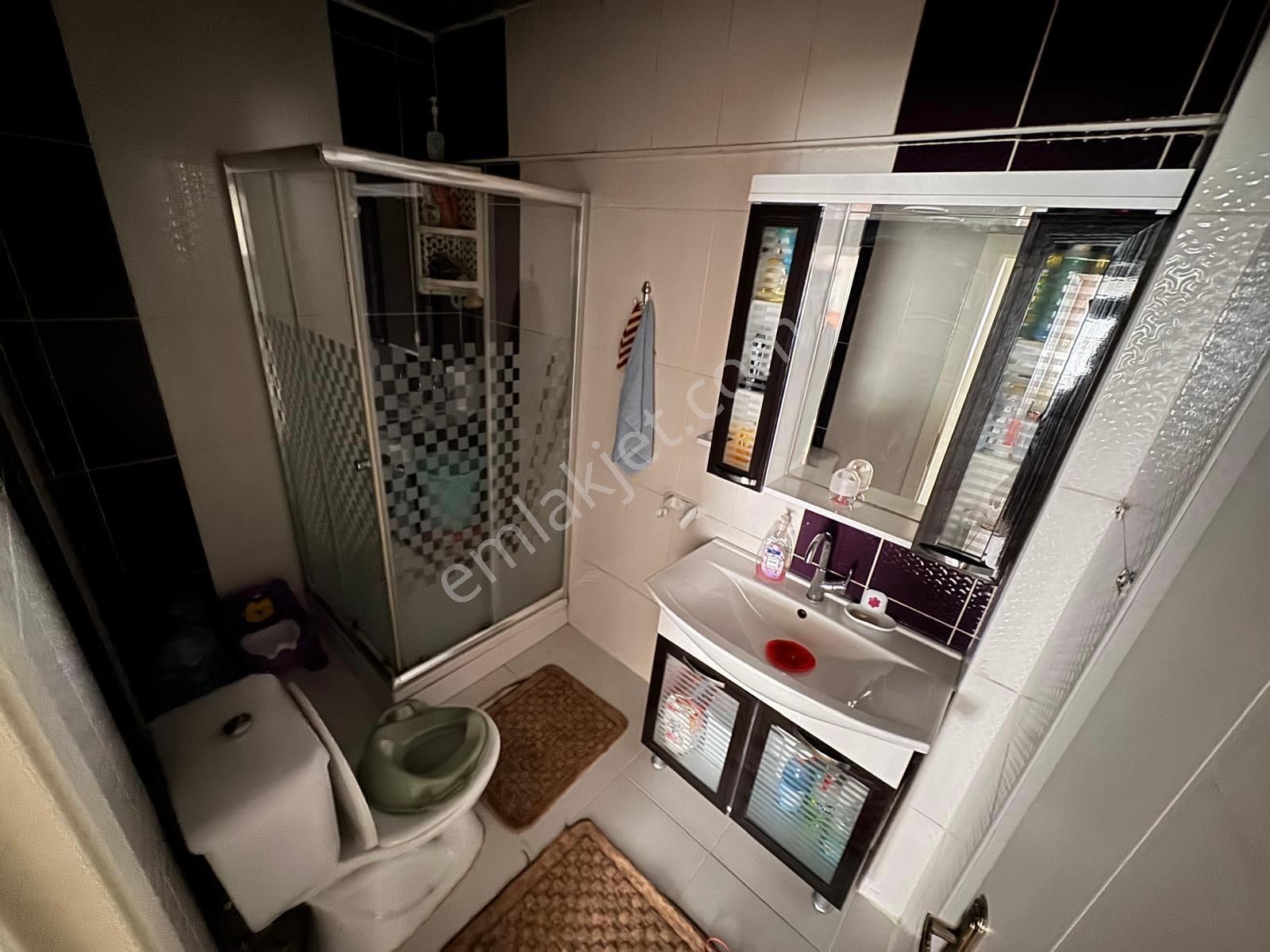 Ulukan'dan Katta Ön Cephe Genç E. Banyolu Çift Balkon 3+1 Daire! - Görsel 32