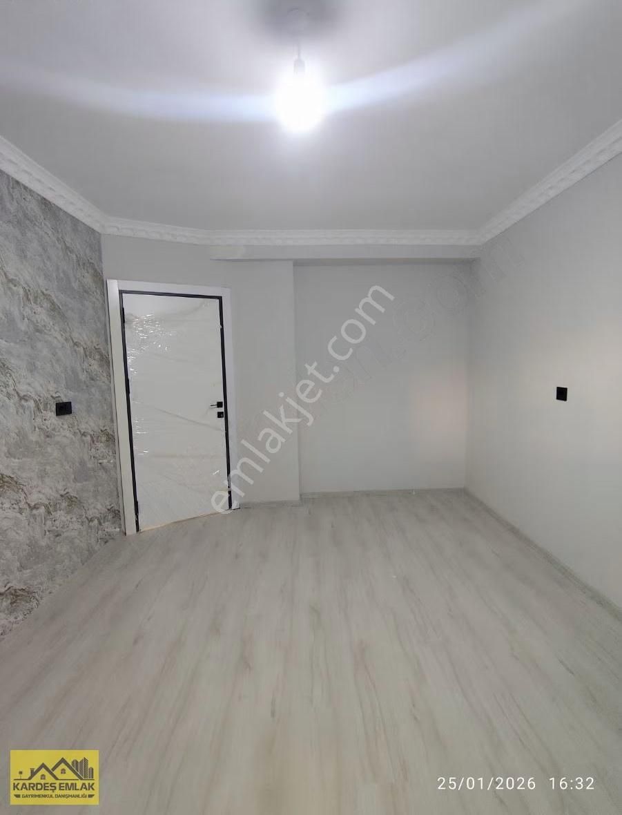 Kardeş Emlak'tan Çarkıpare Mahallesi'nde 3+1 Açık Mutfak - Görsel 4