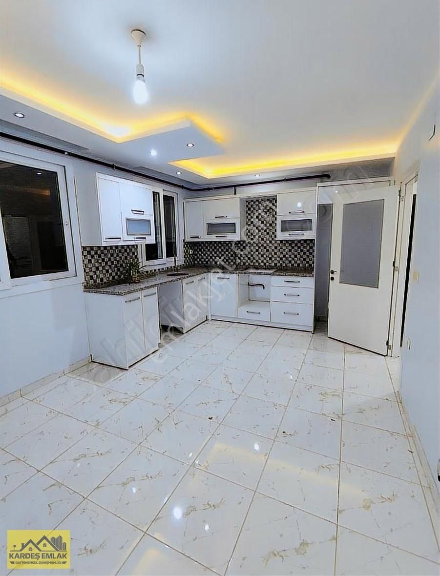 Kardeş Emlak'tan Gültepe Mh'de 3+1 Açık Mutfak Daire - Görsel 7