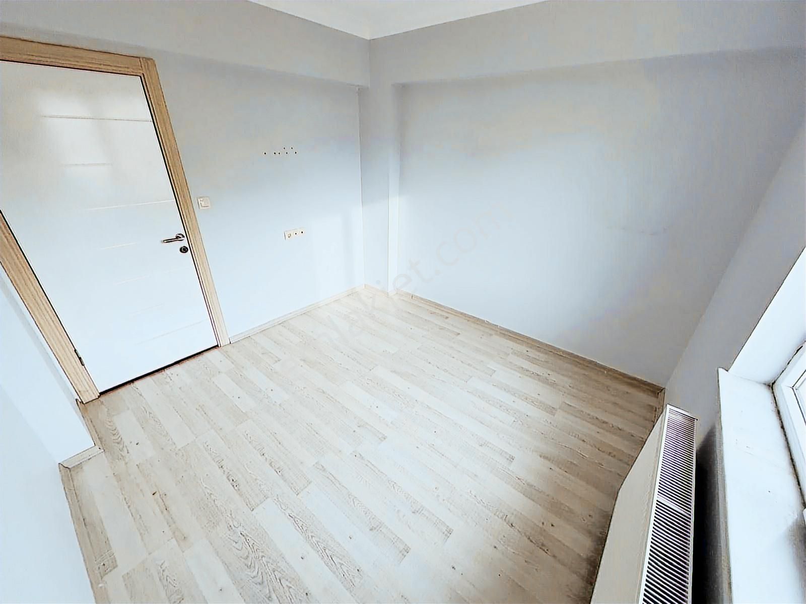 Yuvam'dan Merkezi Konum'da Acil Satılık 2+1 Daire!!!! - Görsel 24