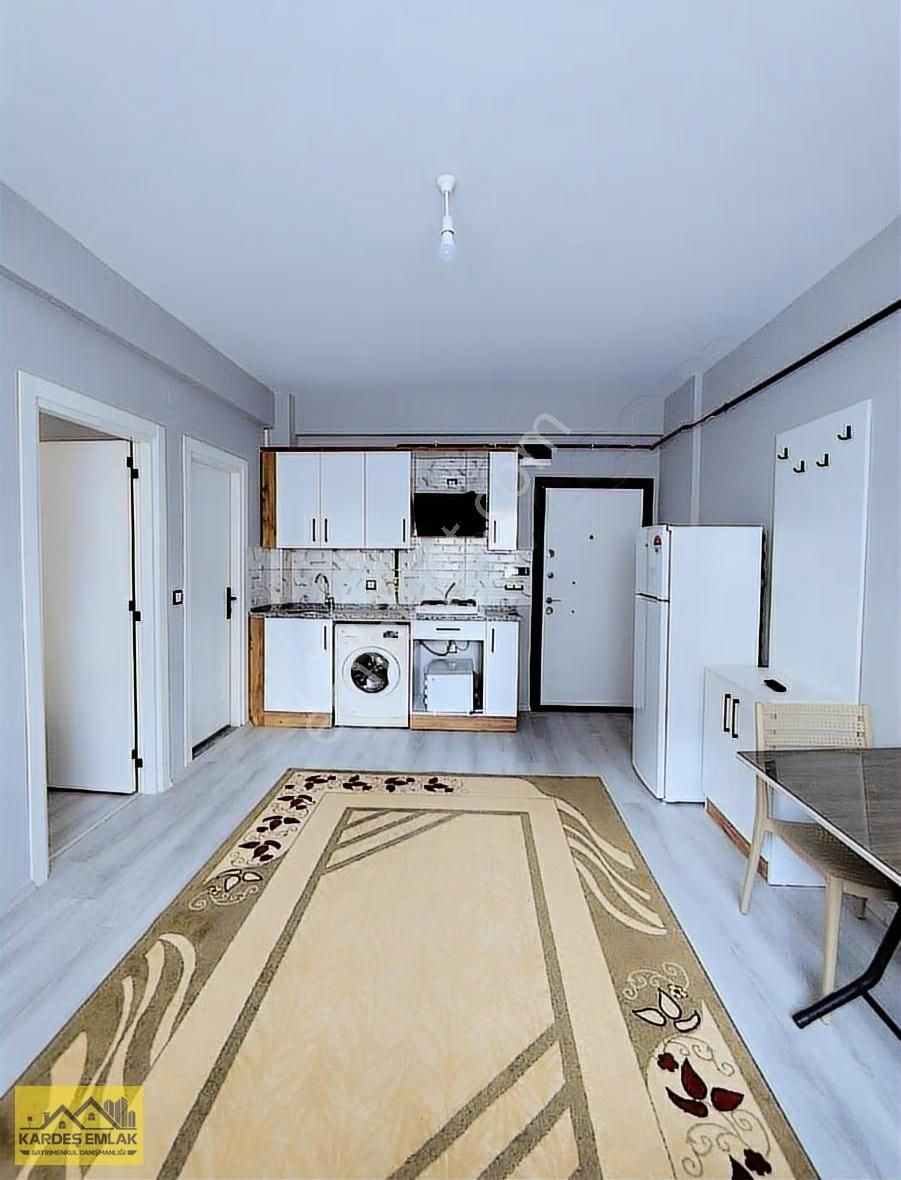 Kardeş Emlak'tan Gültepe Mh'de Çukurova Fırın Arkası 1+1 Eşyalı