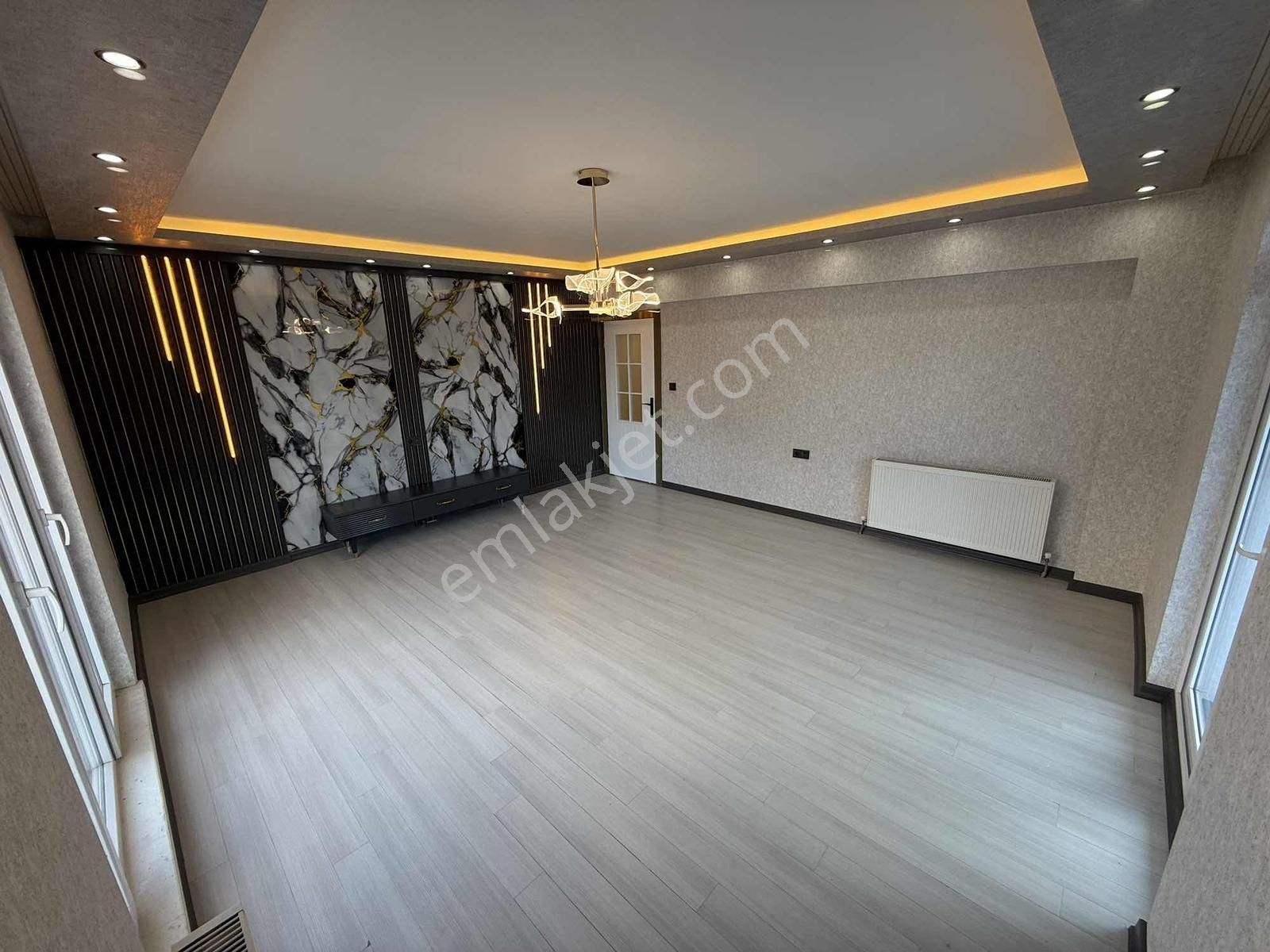 Mensa'dan Hisar Mahallesi Satılık Ara Kat E.banyolu Geniş M2 3+1 - Görsel 18