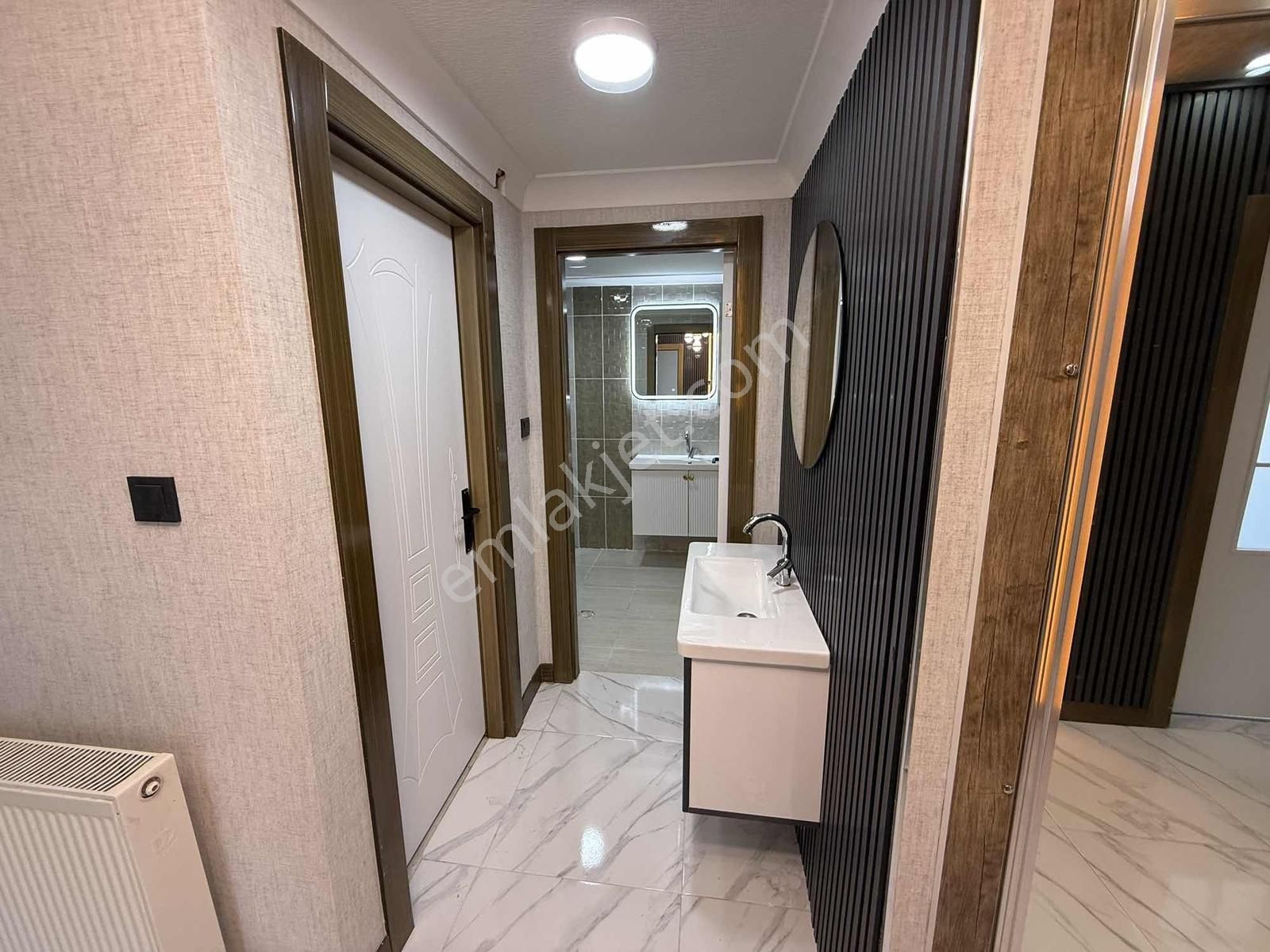 Mensa'dan Hisar Mahallesi Satılık Ara Kat E.banyolu Geniş M2 3+1 - Görsel 15