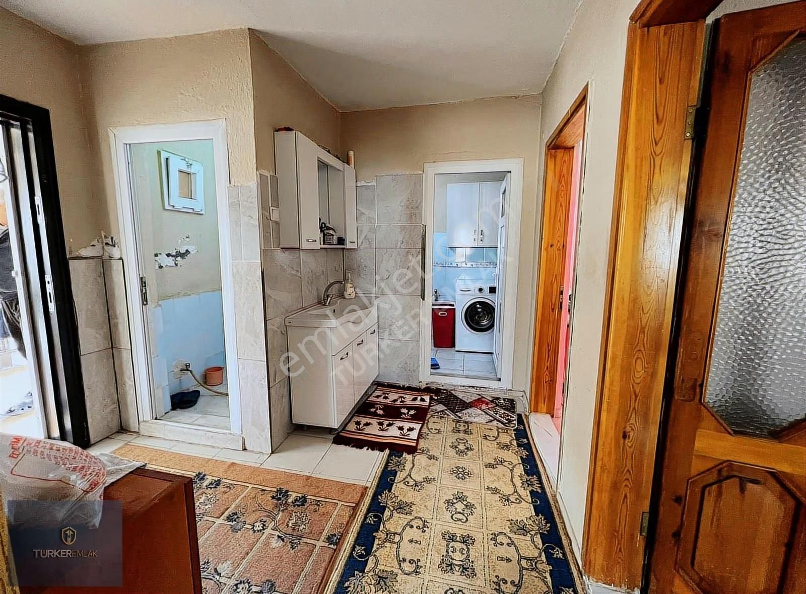 Türker Emlak-karaköy Köyünde Bahçeli Müstakil Köy Evi Ve Arsası - Görsel 6