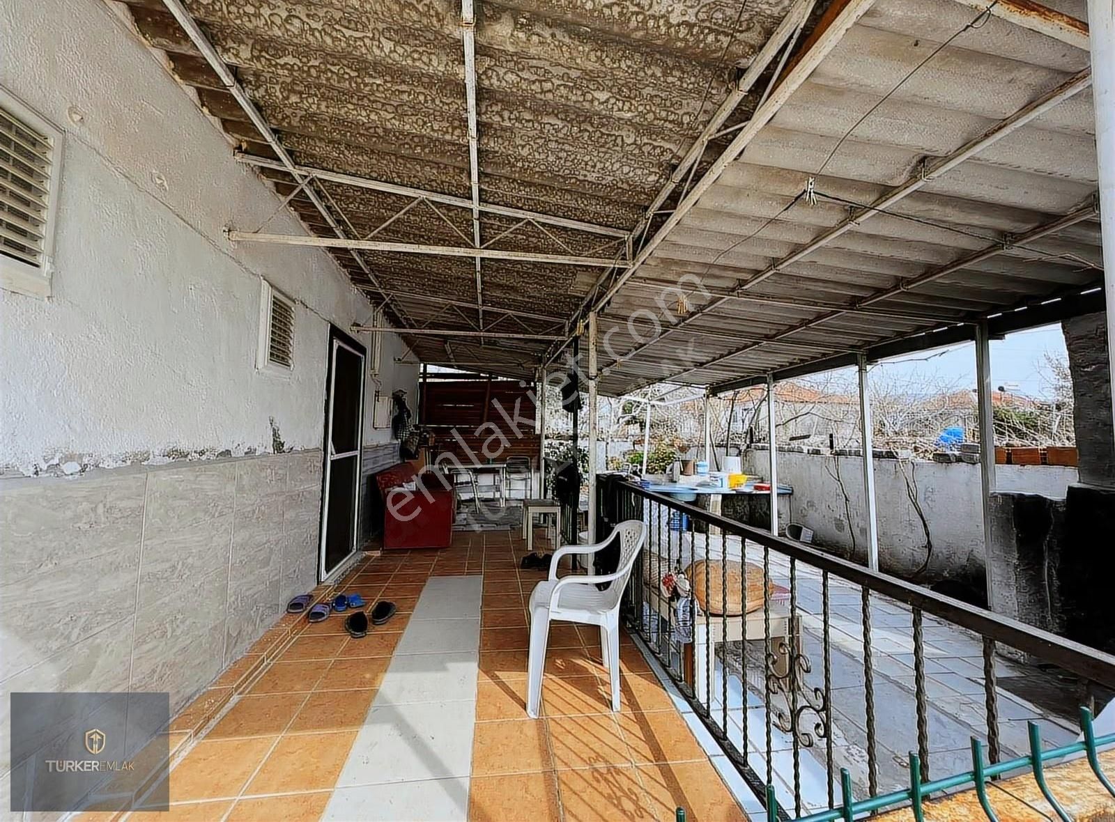 Türker Emlak-karaköy Köyünde Bahçeli Müstakil Köy Evi Ve Arsası - Görsel 7