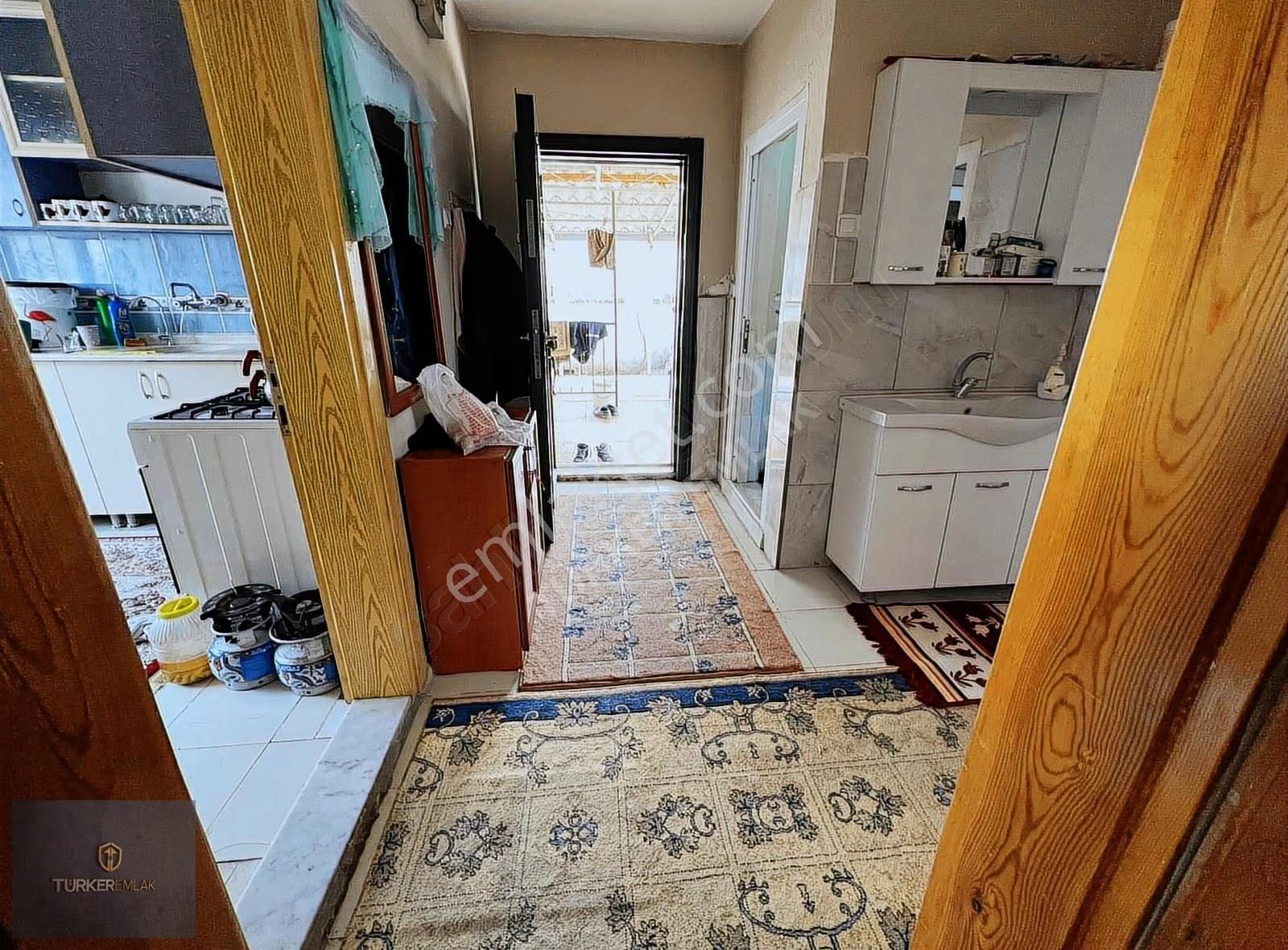 Türker Emlak-karaköy Köyünde Bahçeli Müstakil Köy Evi Ve Arsası - Görsel 13