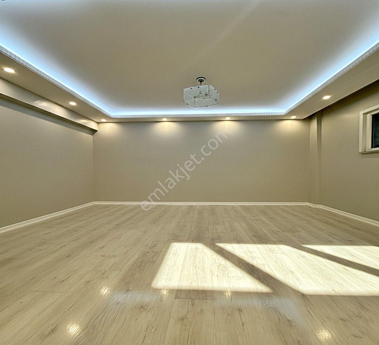 Metrobüse Yürüme 5 Dk Geniş M2 Masrafsız 3+1 Satılık Daire - Görsel 15