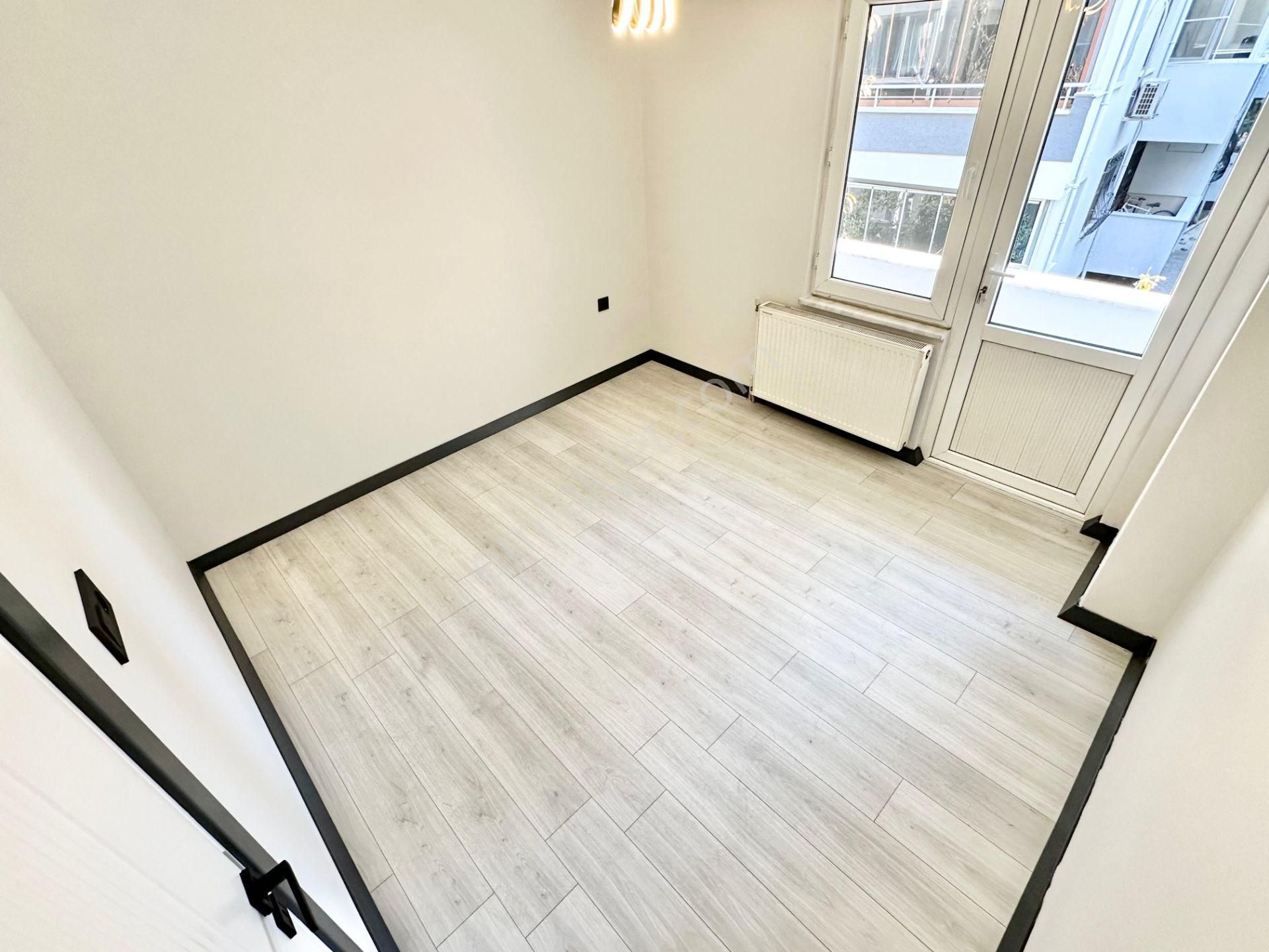 ꧁ay Emlaktan꧁akçay Merkezde Arakat Ayrı Mutfaklı Denize Yakın Lüx Tasarım Satılık 2+1 Geniş Daire - Görsel 20