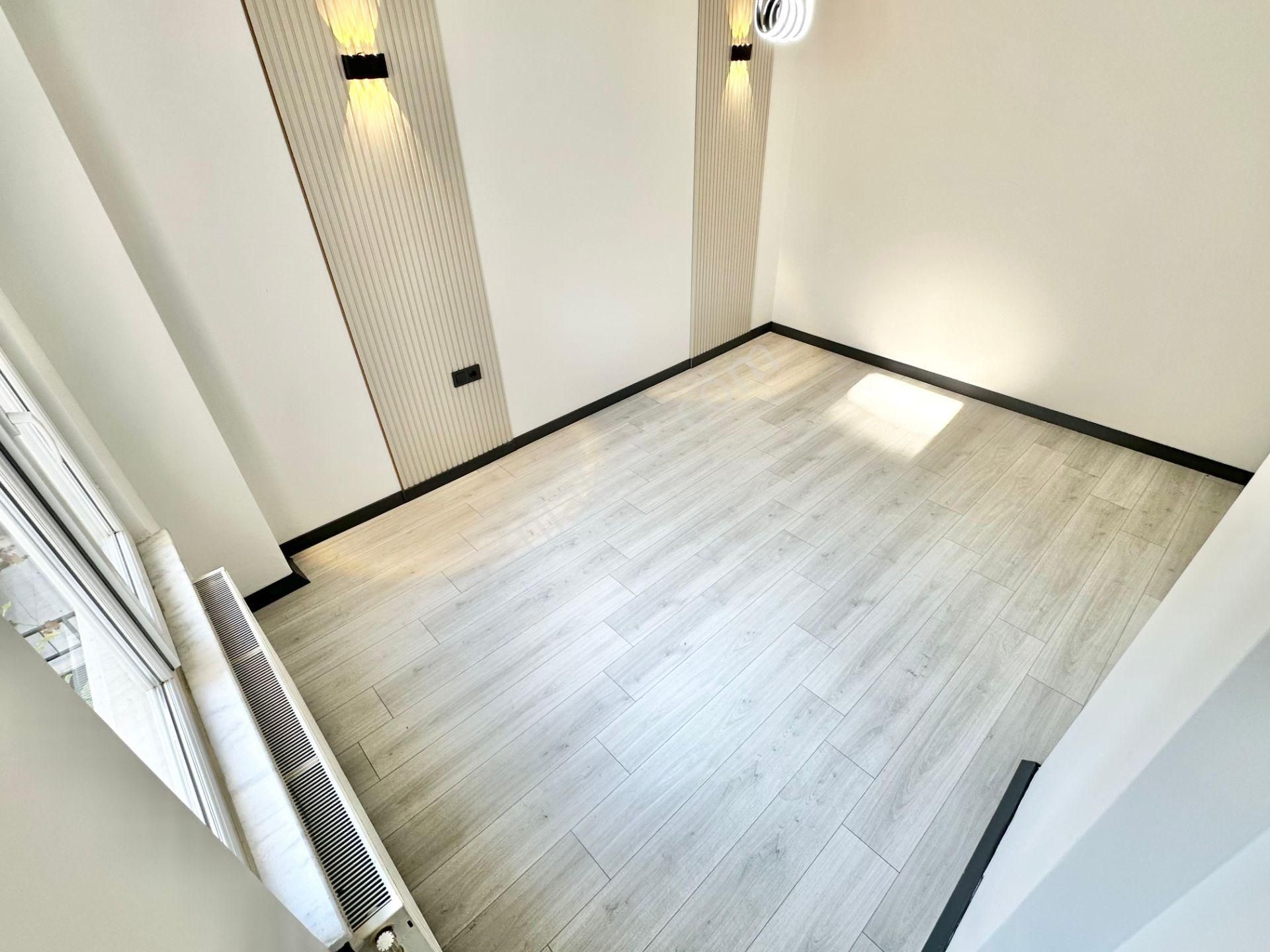 ꧁ay Emlaktan꧁akçay Merkezde Arakat Ayrı Mutfaklı Denize Yakın Lüx Tasarım Satılık 2+1 Geniş Daire - Görsel 19