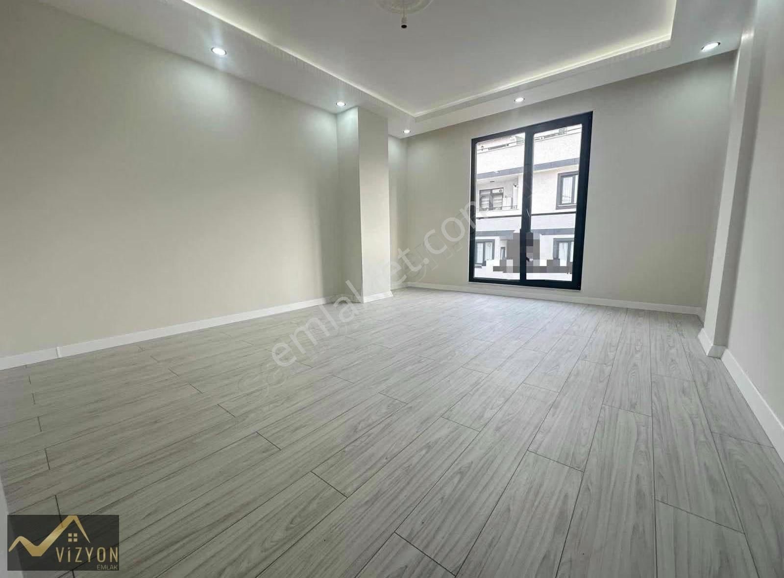 Vizyon Emlak'tan Asansörlü-y.ısıtma-ultra Lüks 2+1 Arakat