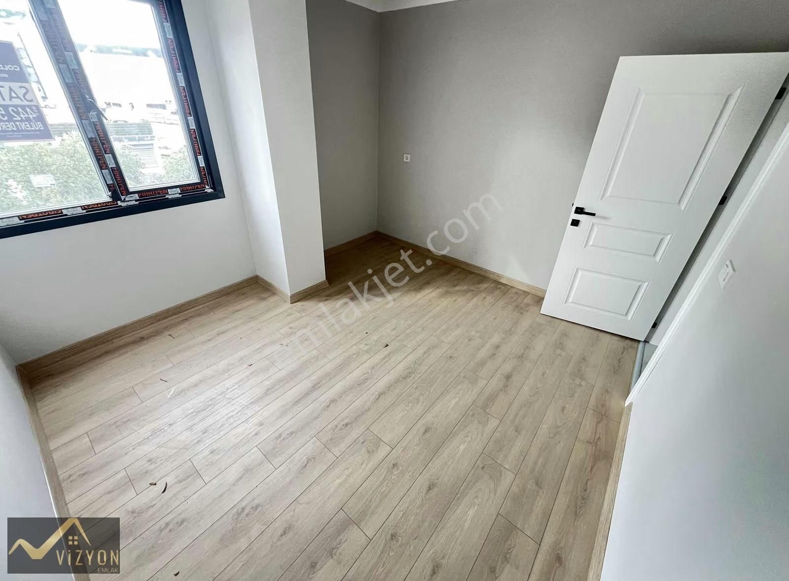 Çift Ğirişli Merkezi Yerde Geniş Ebeveyn Banyolu 4+1 Dubleks - Görsel 25