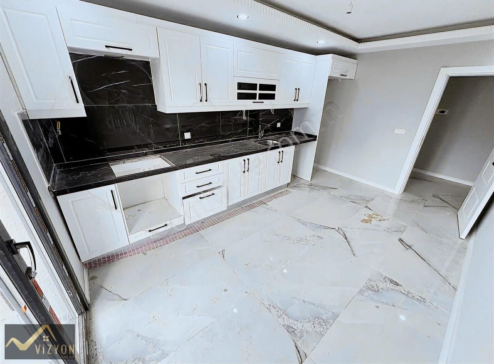 Çift Ğirişli Merkezi Yerde Geniş Ebeveyn Banyolu 4+1 Dubleks - Görsel 3