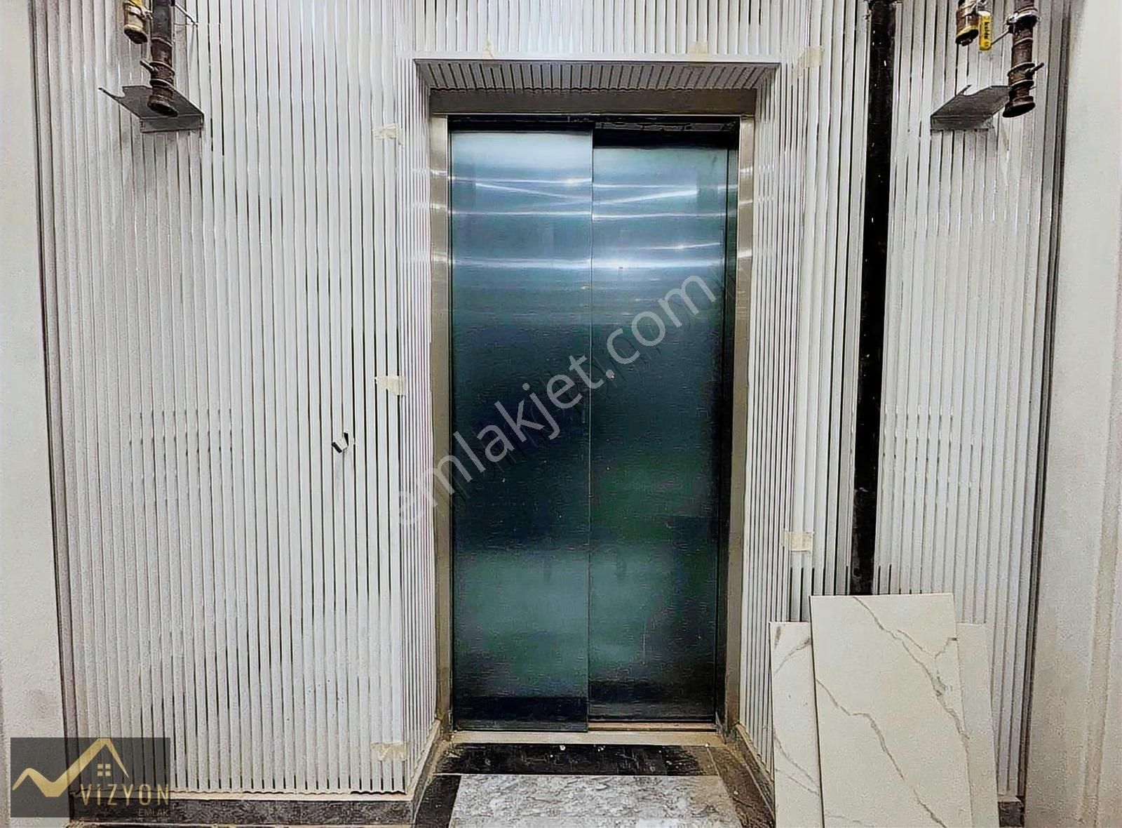 Vizyon Emlaktan Satılık Özel Tasarımlı Bahçe Kullanımlı Daire - Görsel 8