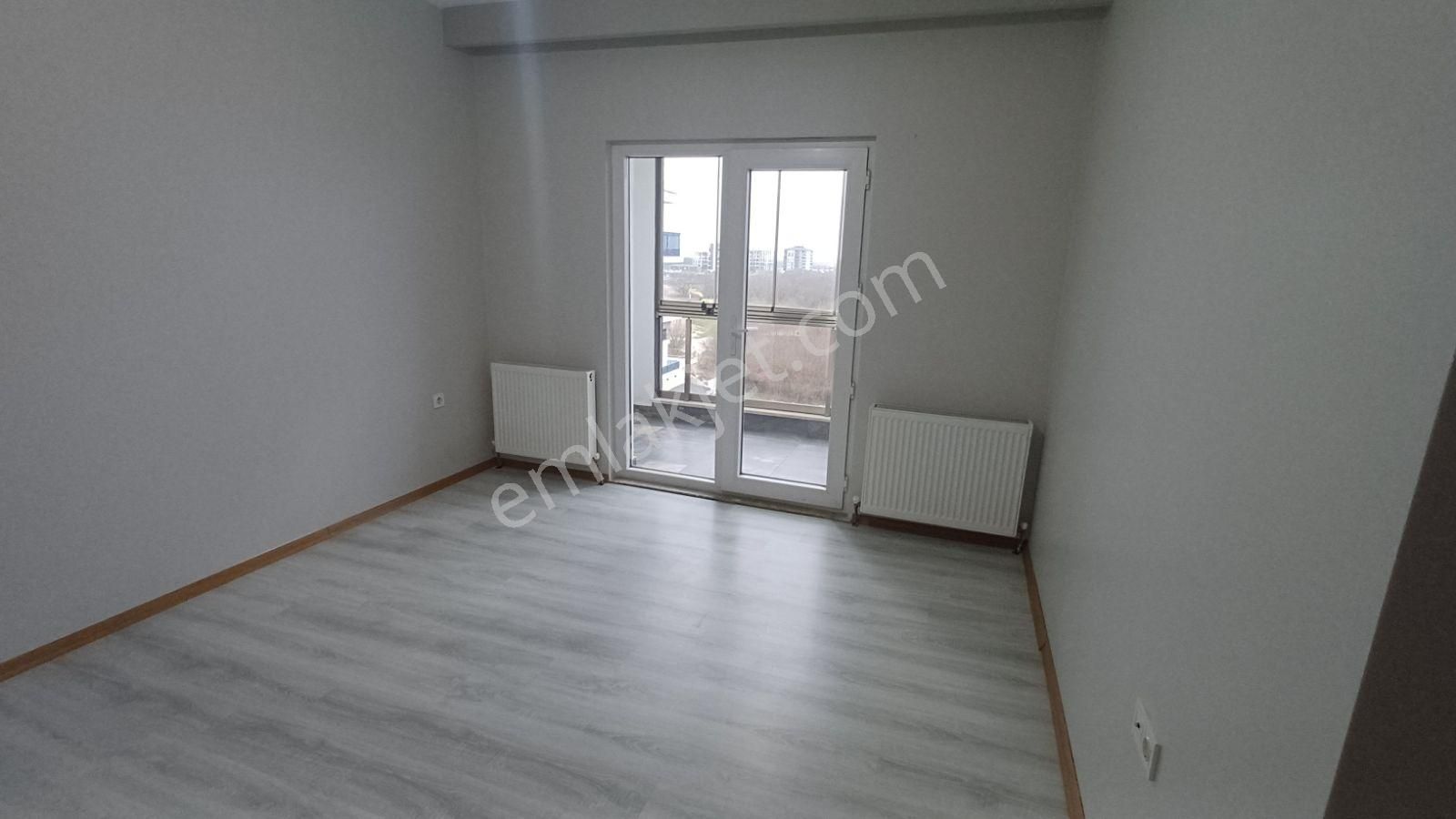 Tepe De Sun Valley Sitesinde 3+1 Arakat Kiralık Daire - Görsel 4