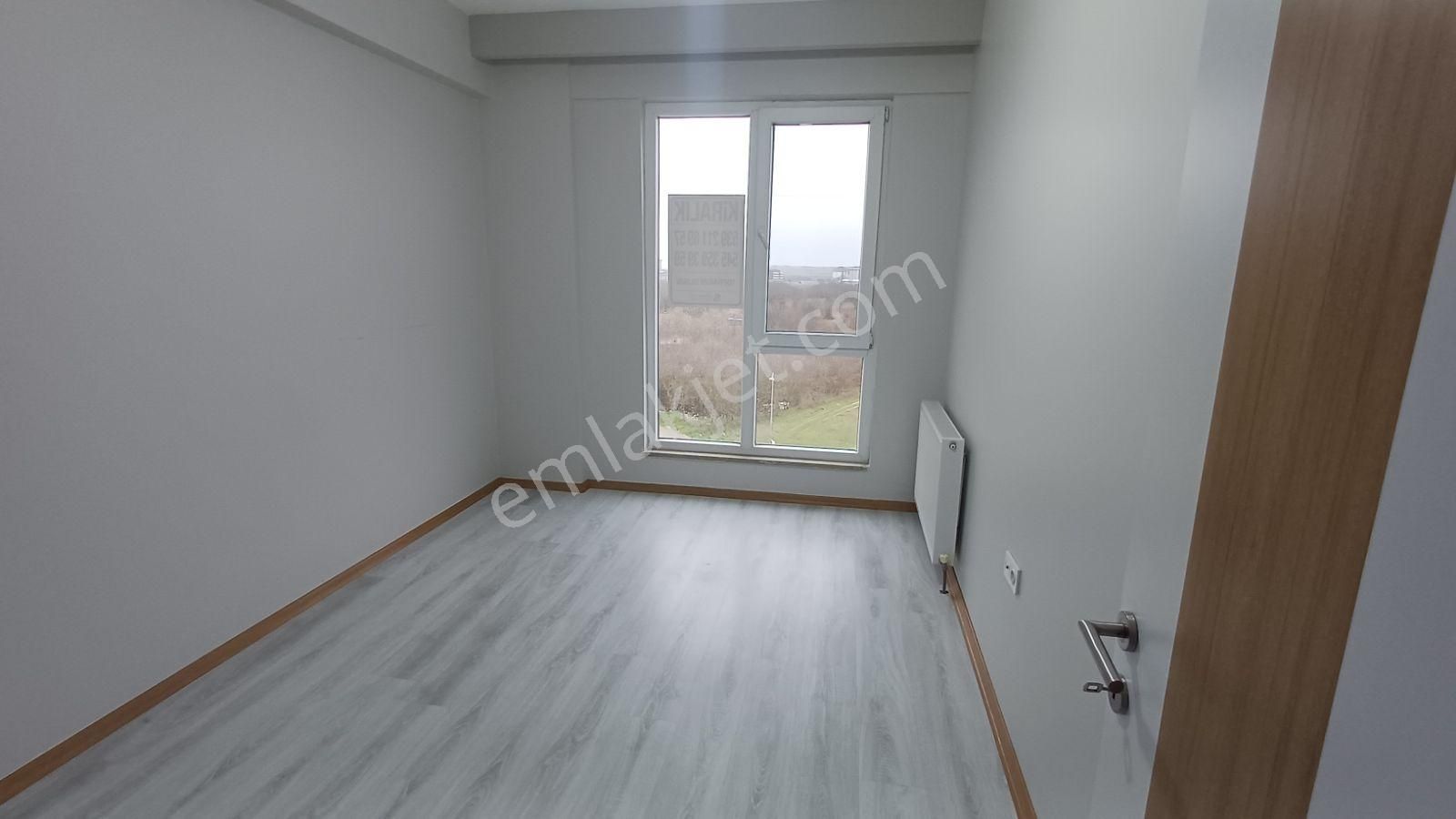 Tepe De Sun Valley Sitesinde 3+1 Arakat Kiralık Daire - Görsel 9