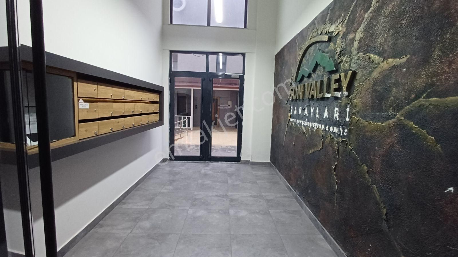 Tepe De Sun Valley Sitesinde 3+1 Arakat Kiralık Daire - Görsel 12