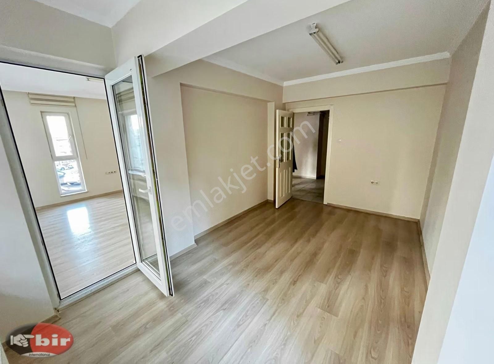 Bir'den Cevizliderede İş Merkezi'nde 2+1 Kiralık Ofis - Görsel 11