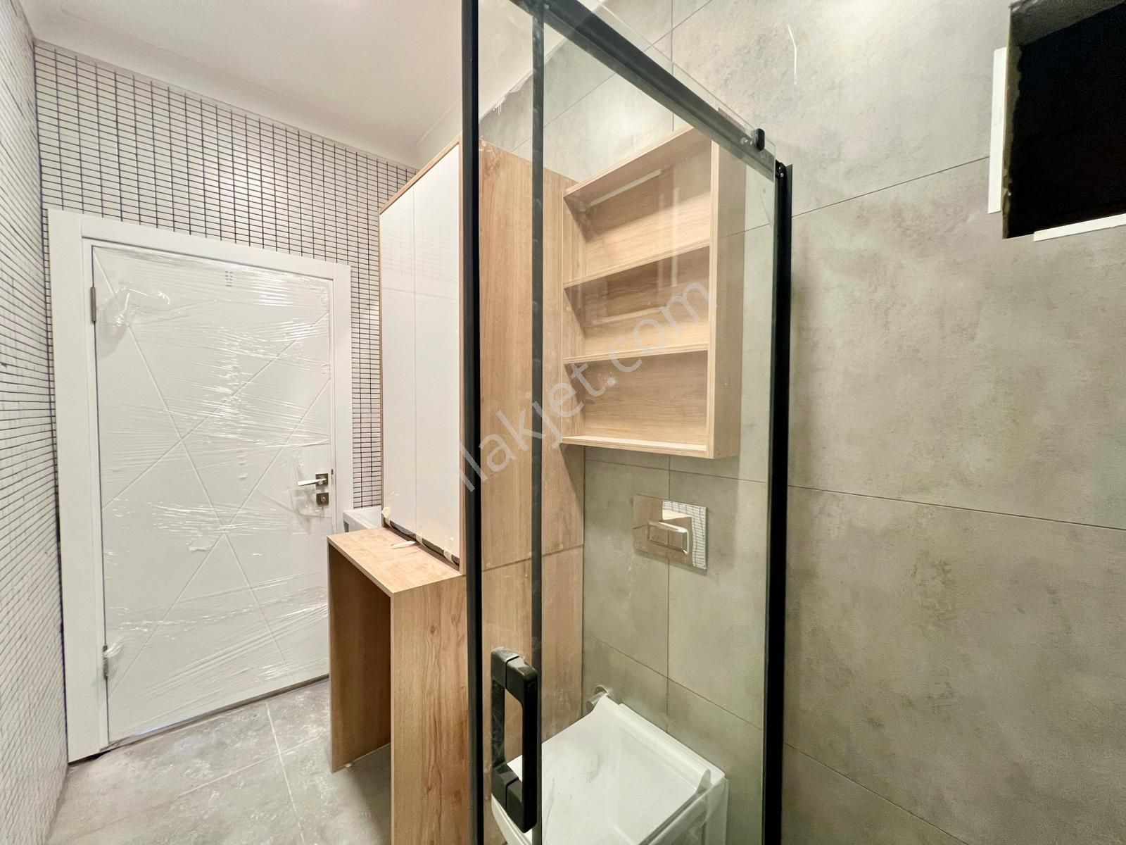 ꧁ay Emlaktan꧂akçay'da Müstakil Tadında Kendine Ait Bahçe Kullanımlı Ön Cephe Satılık 2+1 Lüks Daire - Görsel 9